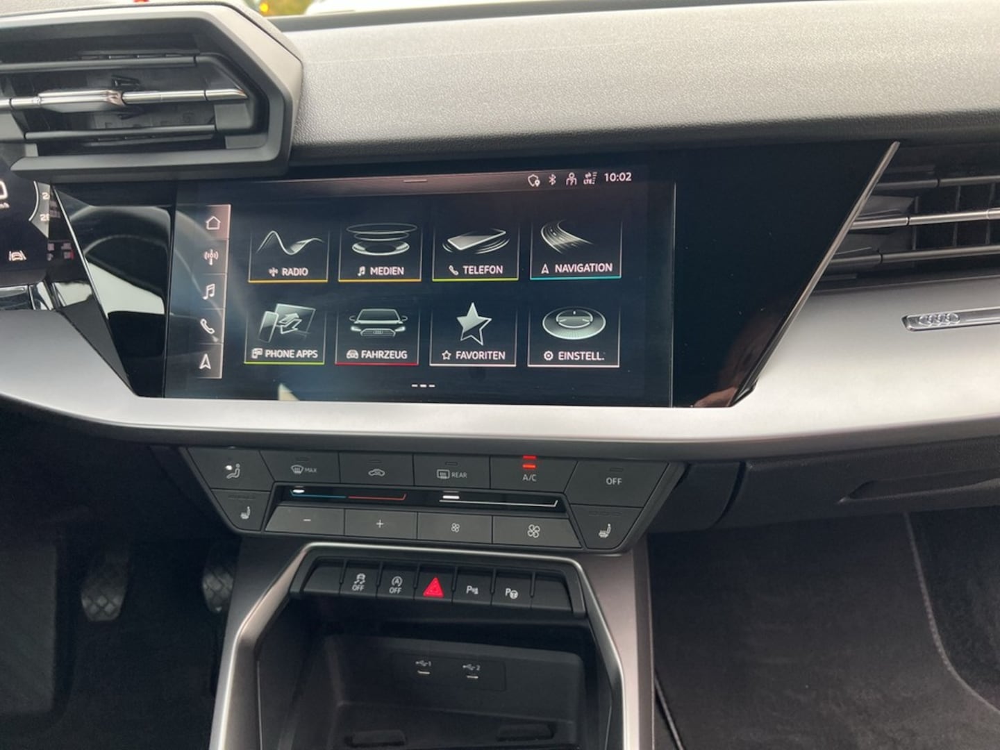 Bild über Audi A3 Sportback 30 TFSI Schaltgetriebe - für weitere Informationen kontaktieren Sie den Audi Partner