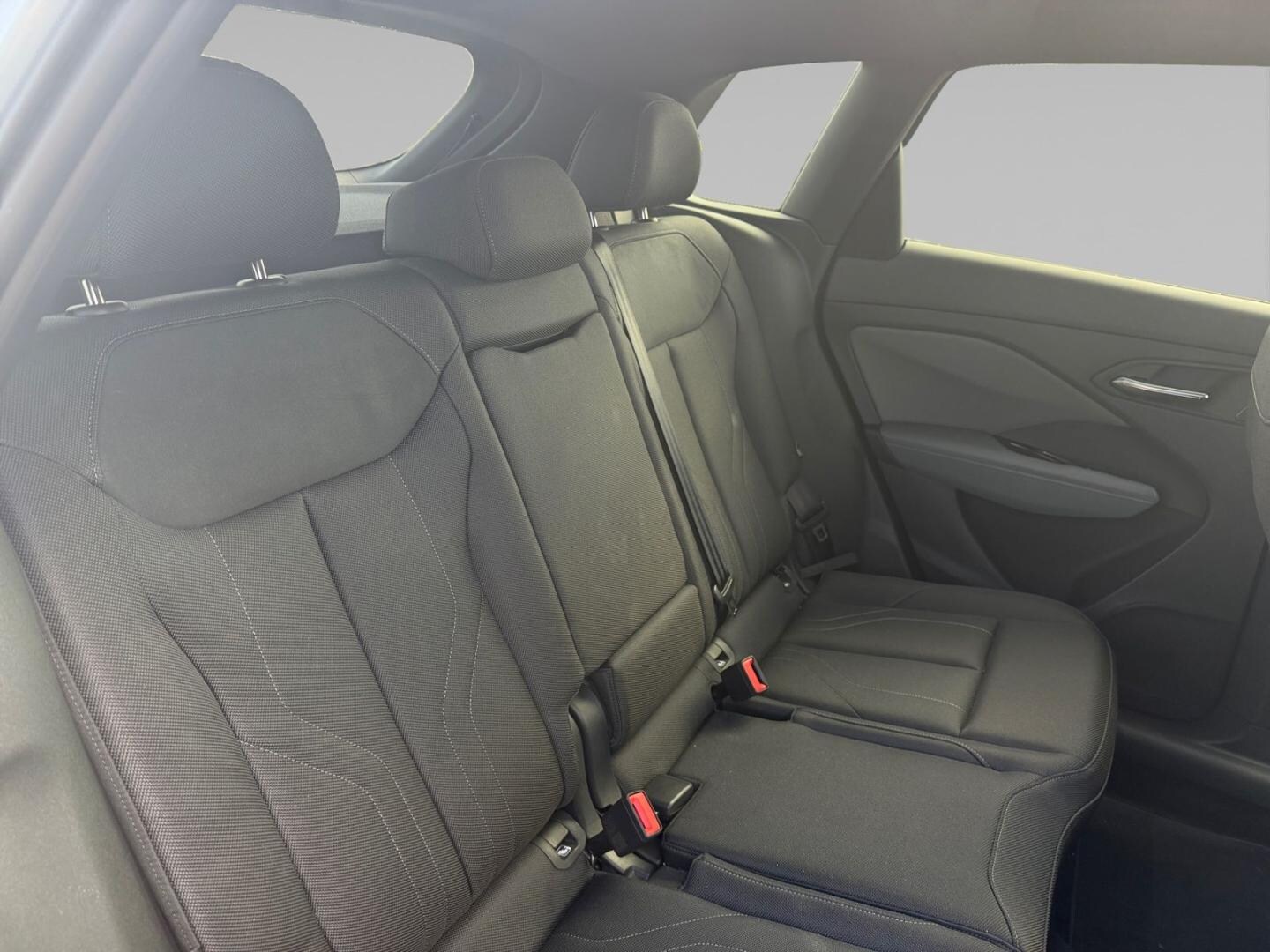 Bild über Audi Q3 SUV TFSI 110 kW S tronic - für weitere Informationen kontaktieren Sie den Audi Partner