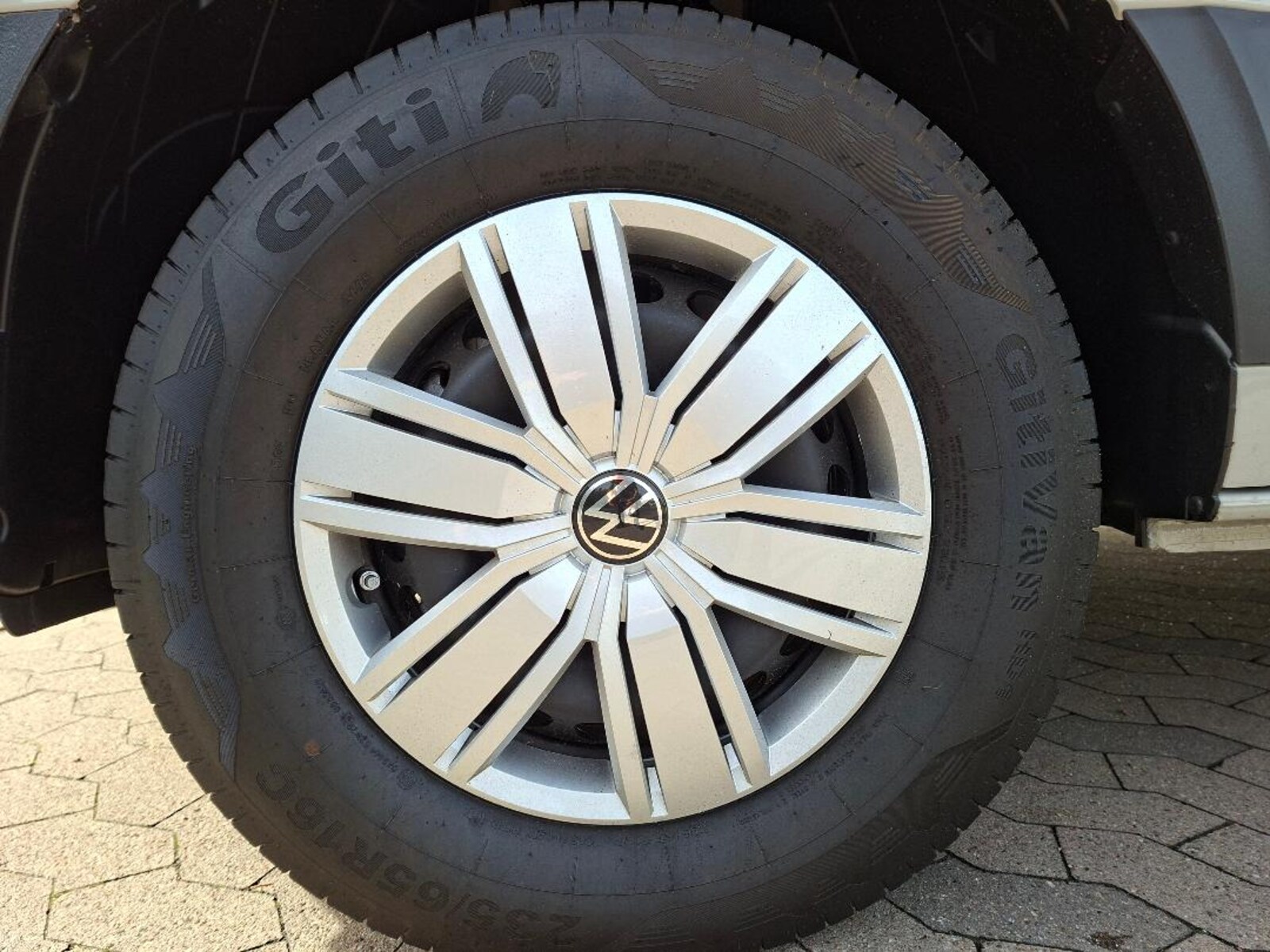 Volkswagen Crafter Kasten mittlerer Radstand – Bild 21