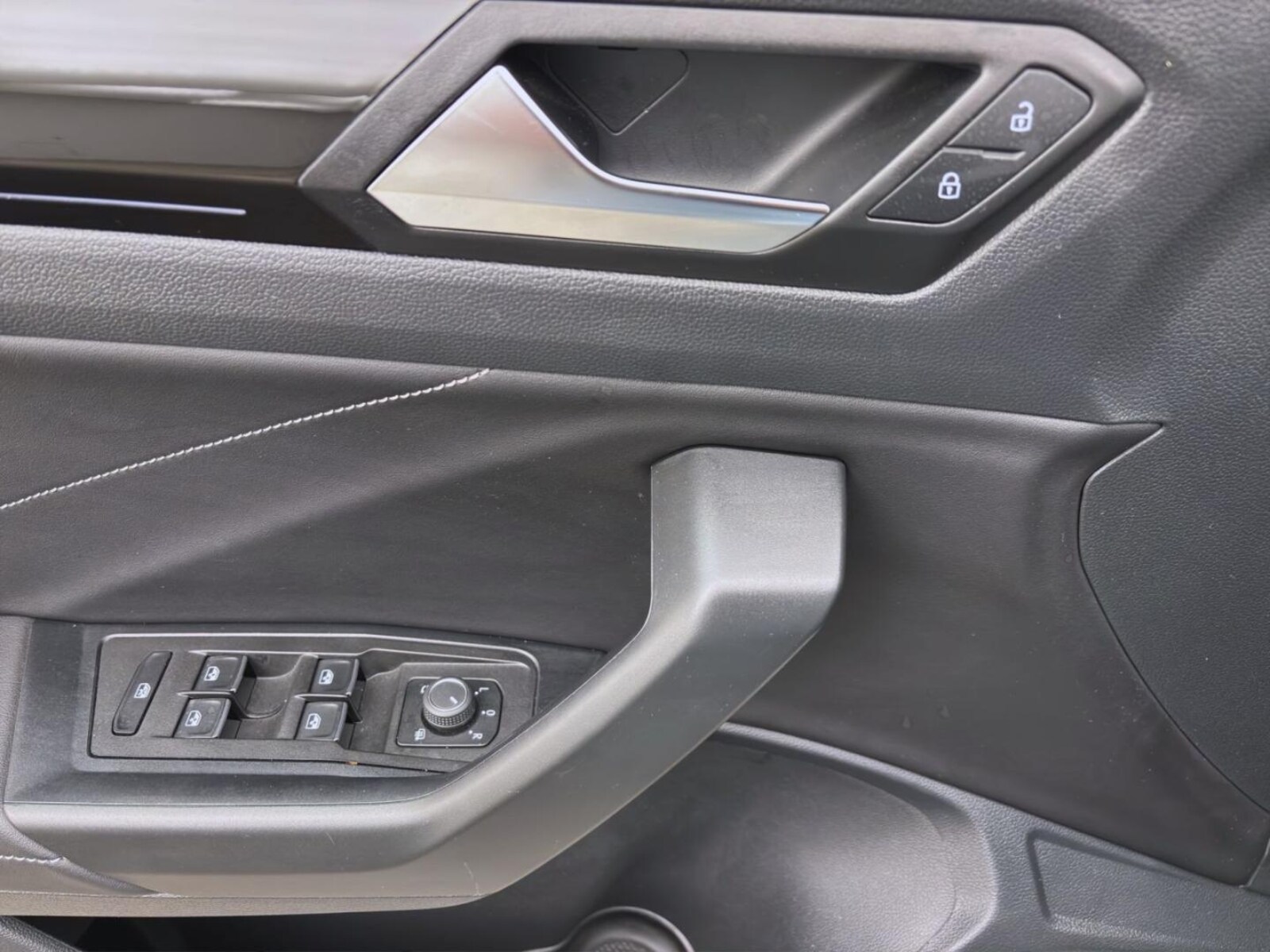 Volkswagen T-Roc – Bild 11