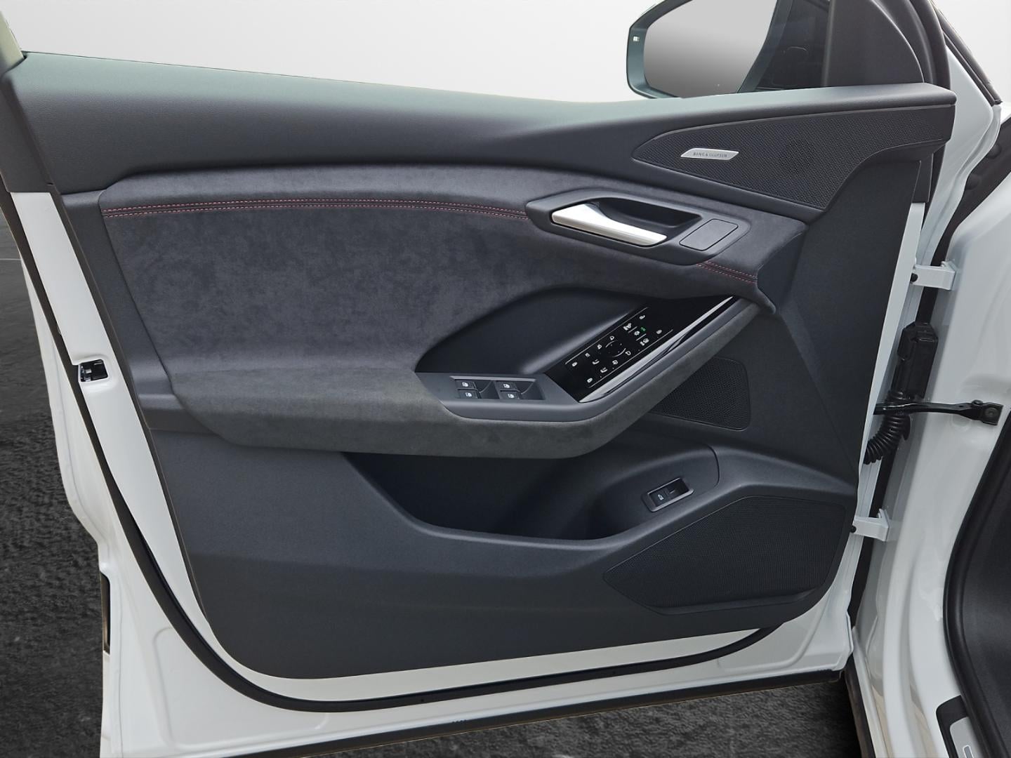 Bild über Audi Q6 SUV e-tron S line business e-tron performance 225 kW - für weitere Informationen kontaktieren Sie den Audi Partner