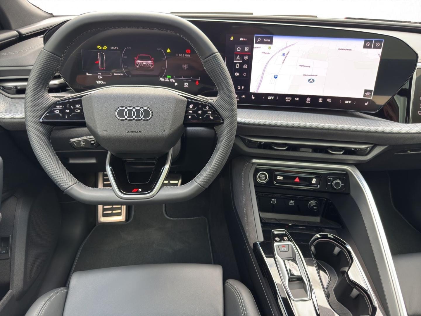 Bild über Audi Q5 SUV TDI quattro 150 kW S tronic - für weitere Informationen kontaktieren Sie den Audi Partner