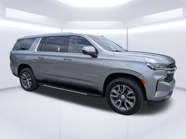 Photo of 2023 Chevrolet Suburban