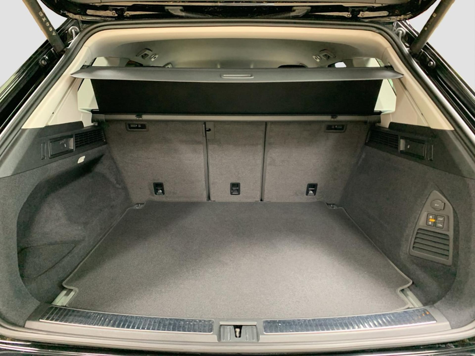 Volkswagen Touareg Elegance
