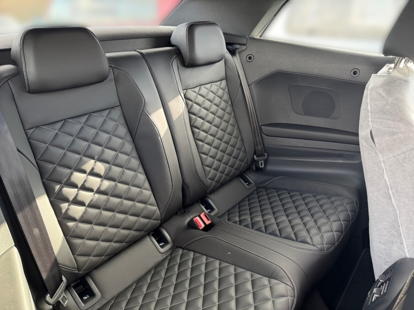 Volkswagen T-Roc Cabriolet – Bild 14