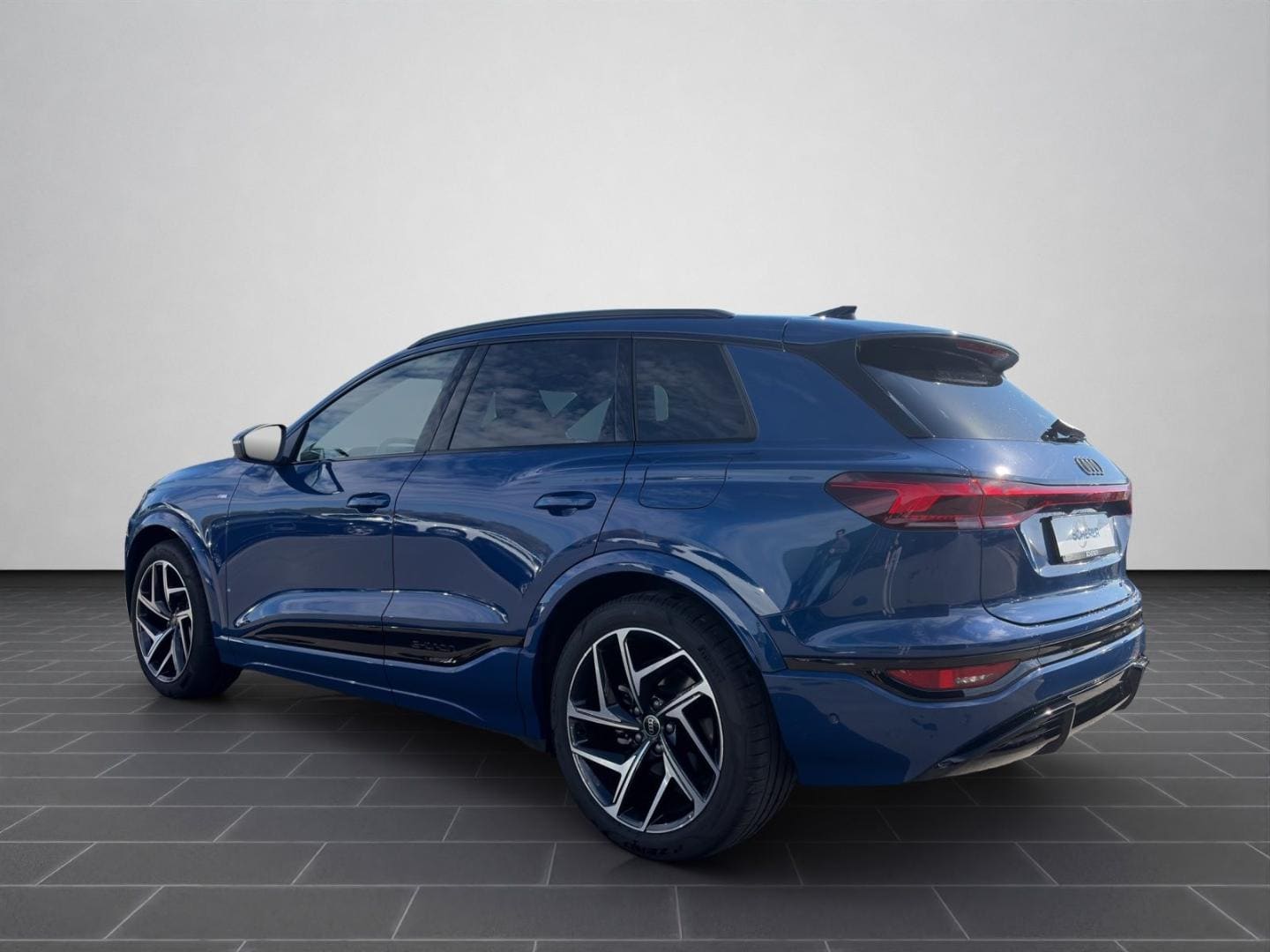 Bild über Audi Q6 SUV e-tron S line business e-tron performance 225 kW - für weitere Informationen kontaktieren Sie den Audi Partner