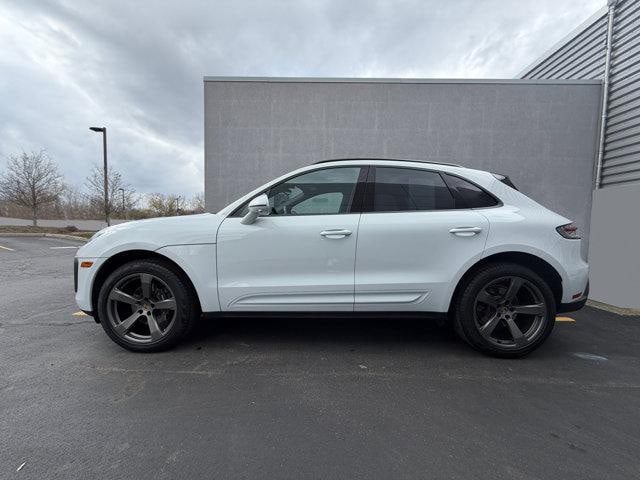 2025 Porsche Macan