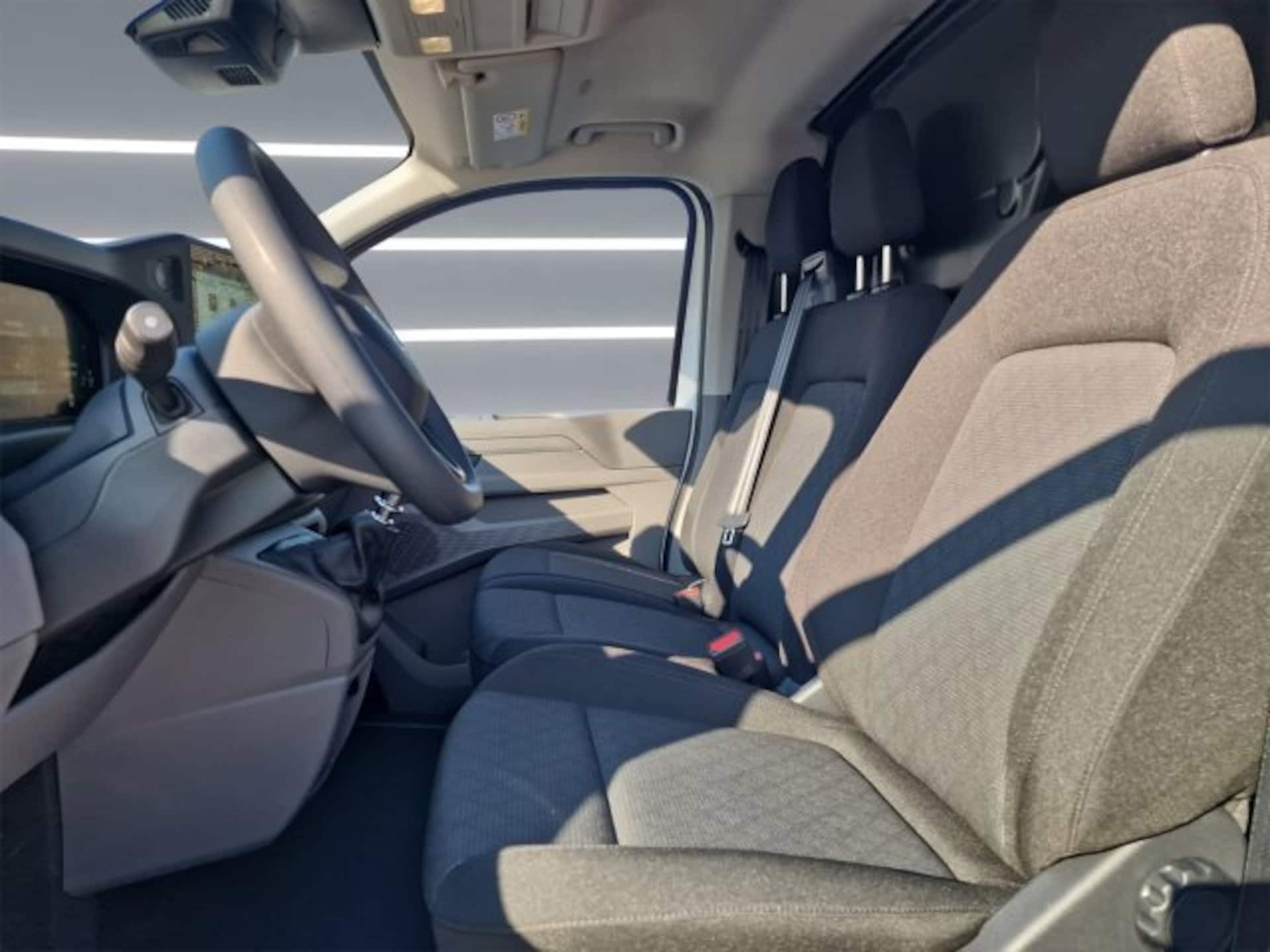 Volkswagen Transporter Kasten kurzer Radstand