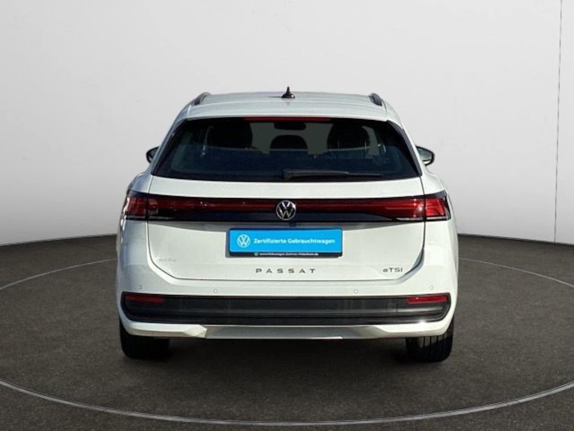 Volkswagen Passat Basis-Modell