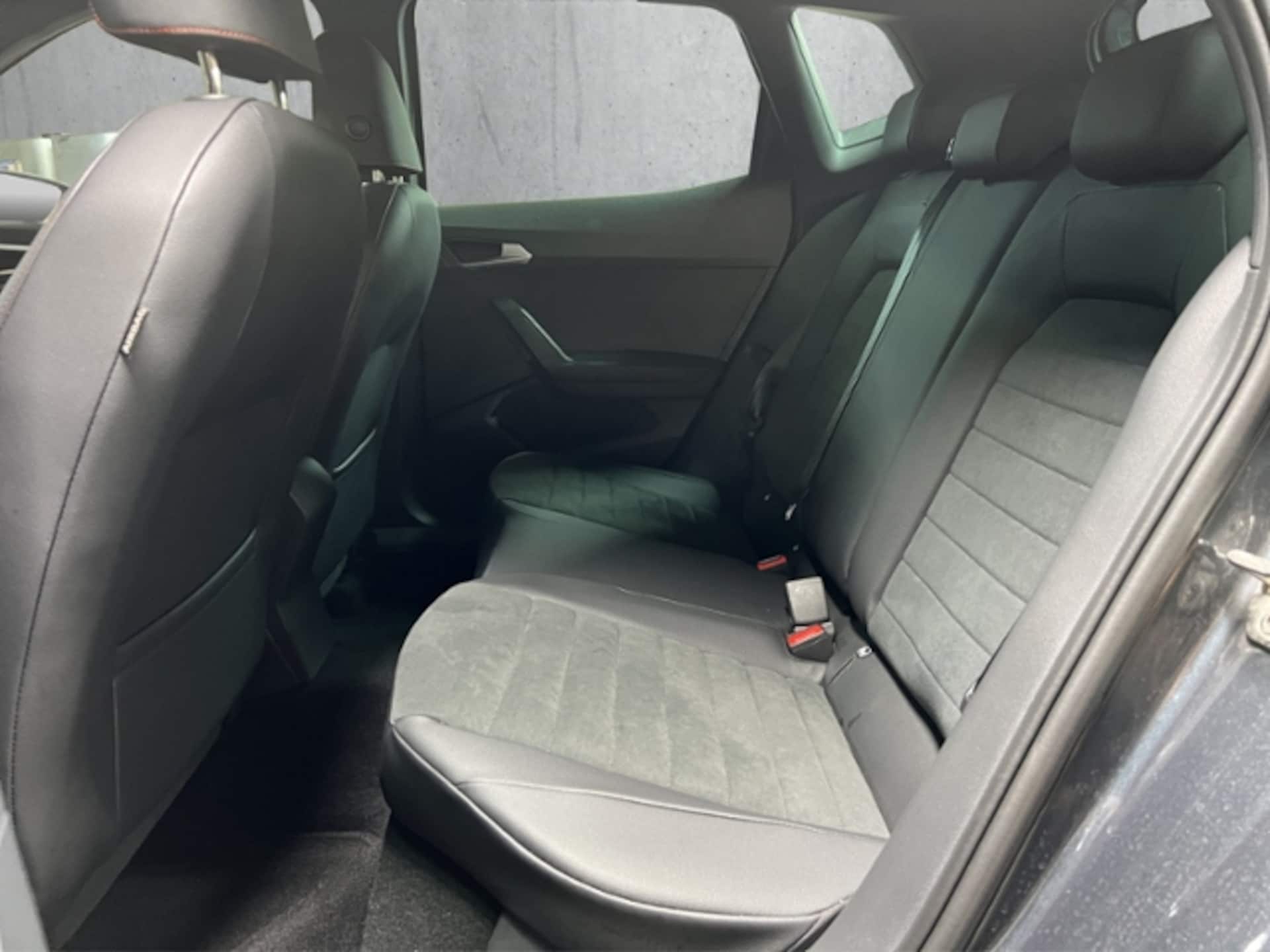 SEAT Arona FR