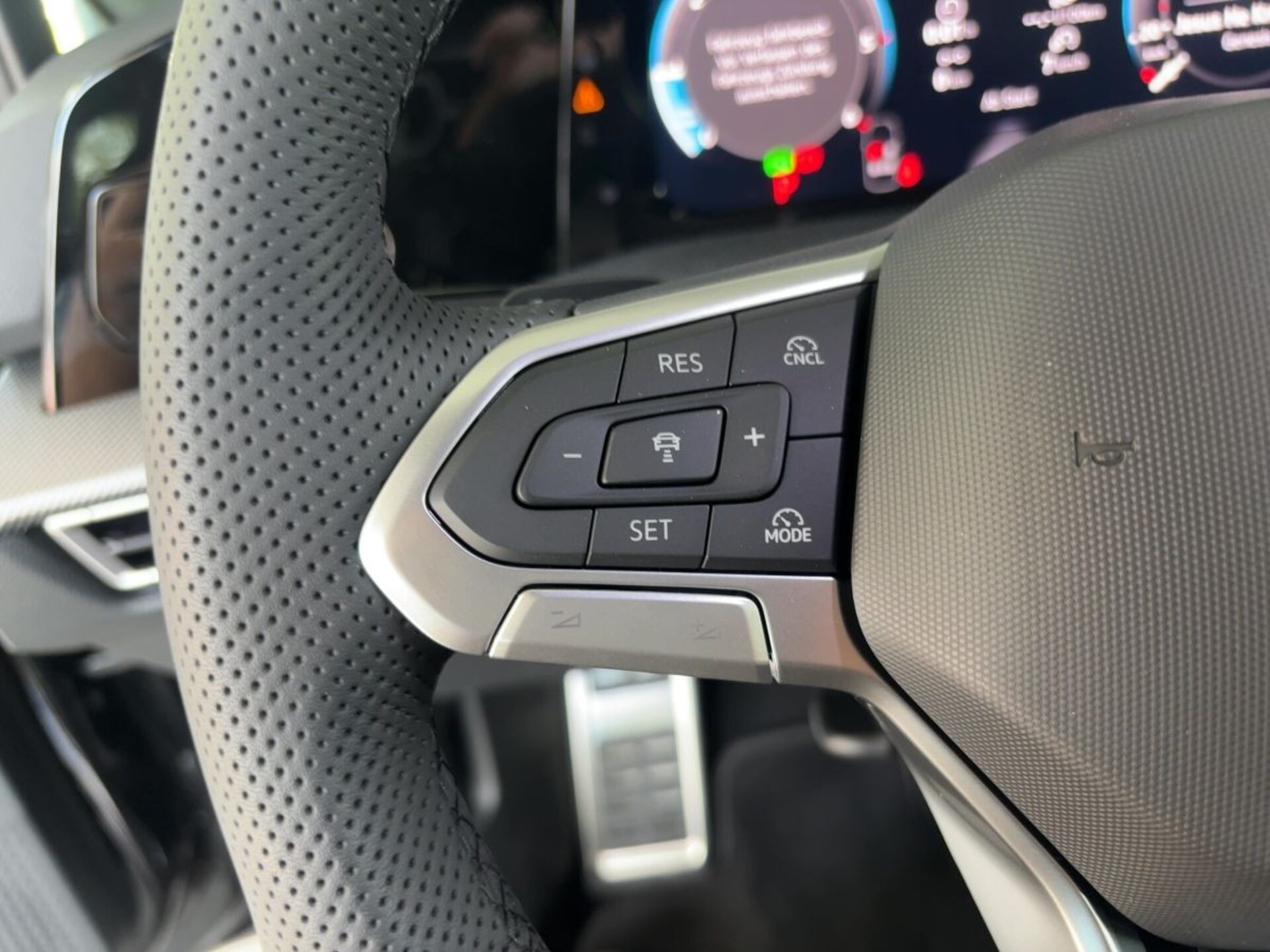 Volkswagen Golf R-Line