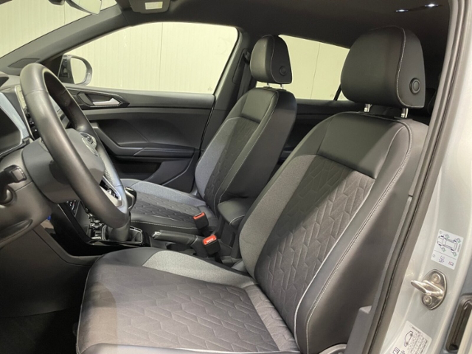 Volkswagen T-Cross – Bild 18