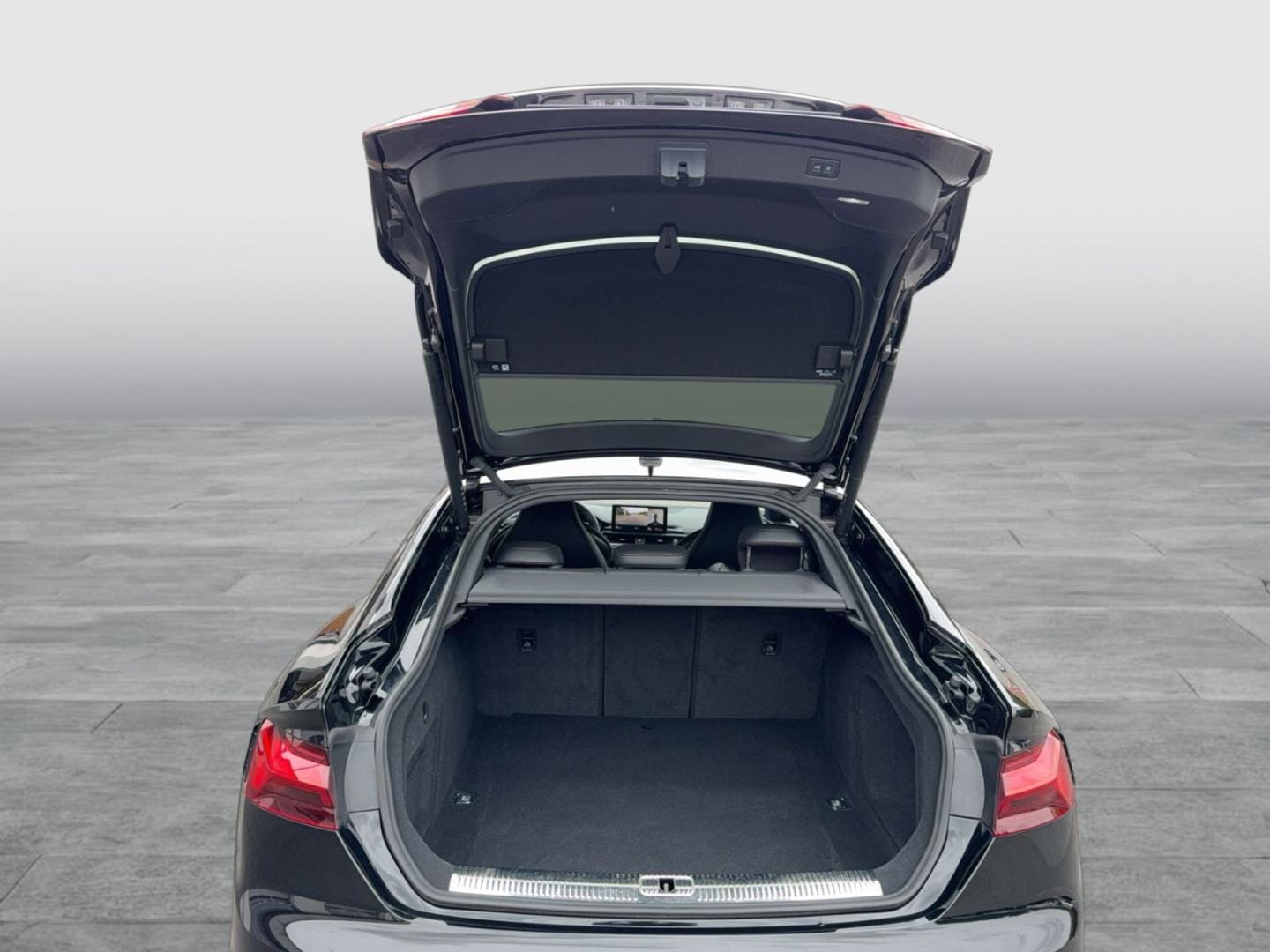 Bild über Audi RS 5 Sportback TFSI quattro tiptronic - für weitere Informationen kontaktieren Sie den Audi Partner