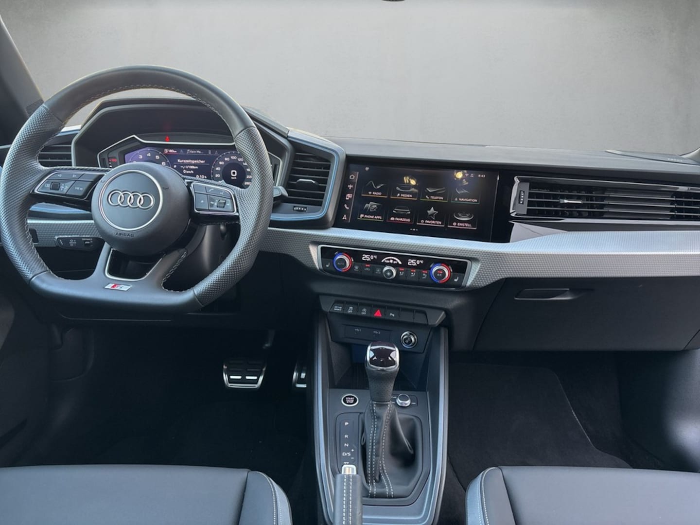 Bild über Audi A1 Sportback S line 35 TFSI S tronic - für weitere Informationen kontaktieren Sie den Audi Partner