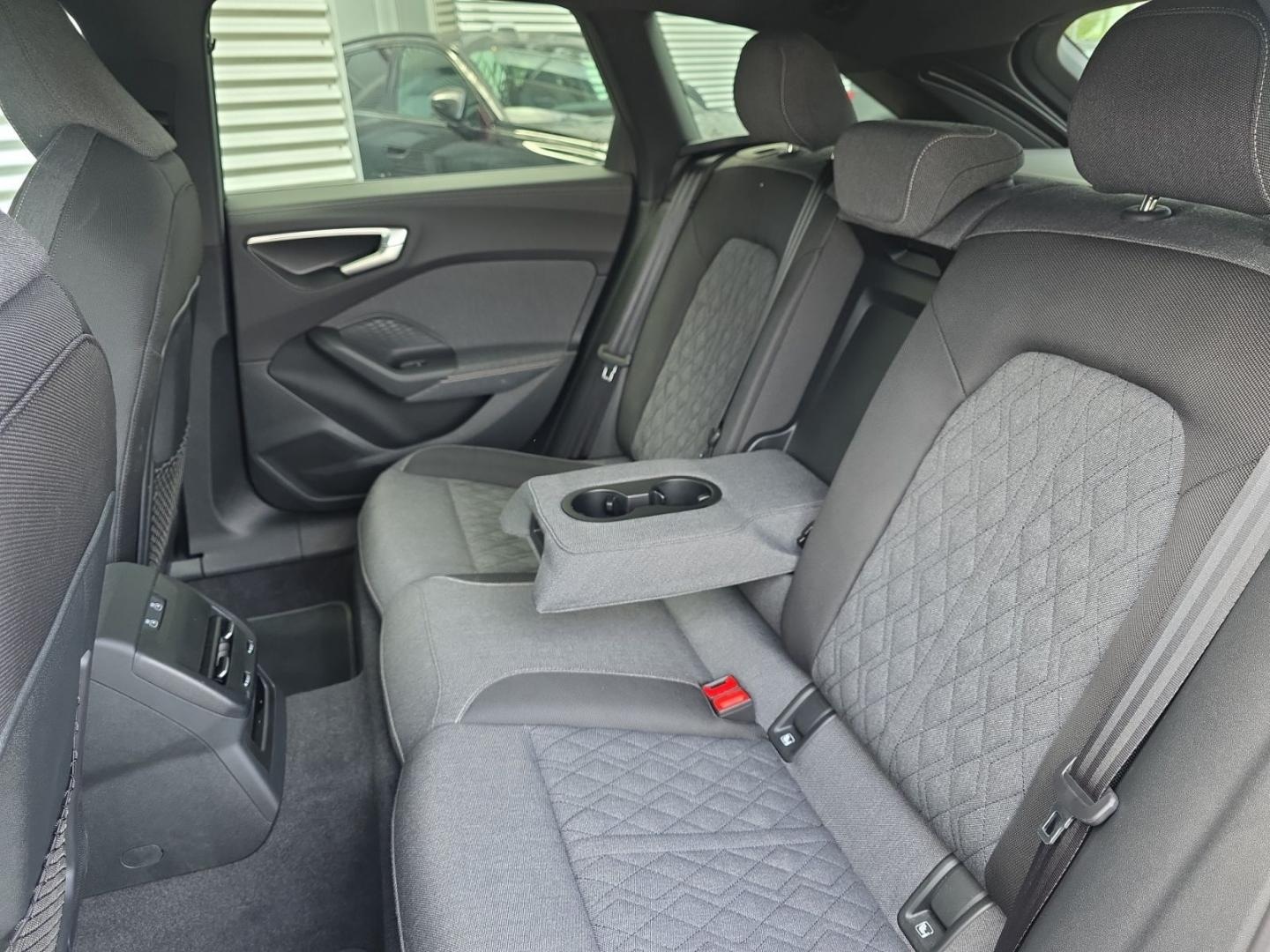 Bild über Audi A5 Avant TFSI 150 kW S tronic - für weitere Informationen kontaktieren Sie den Audi Partner