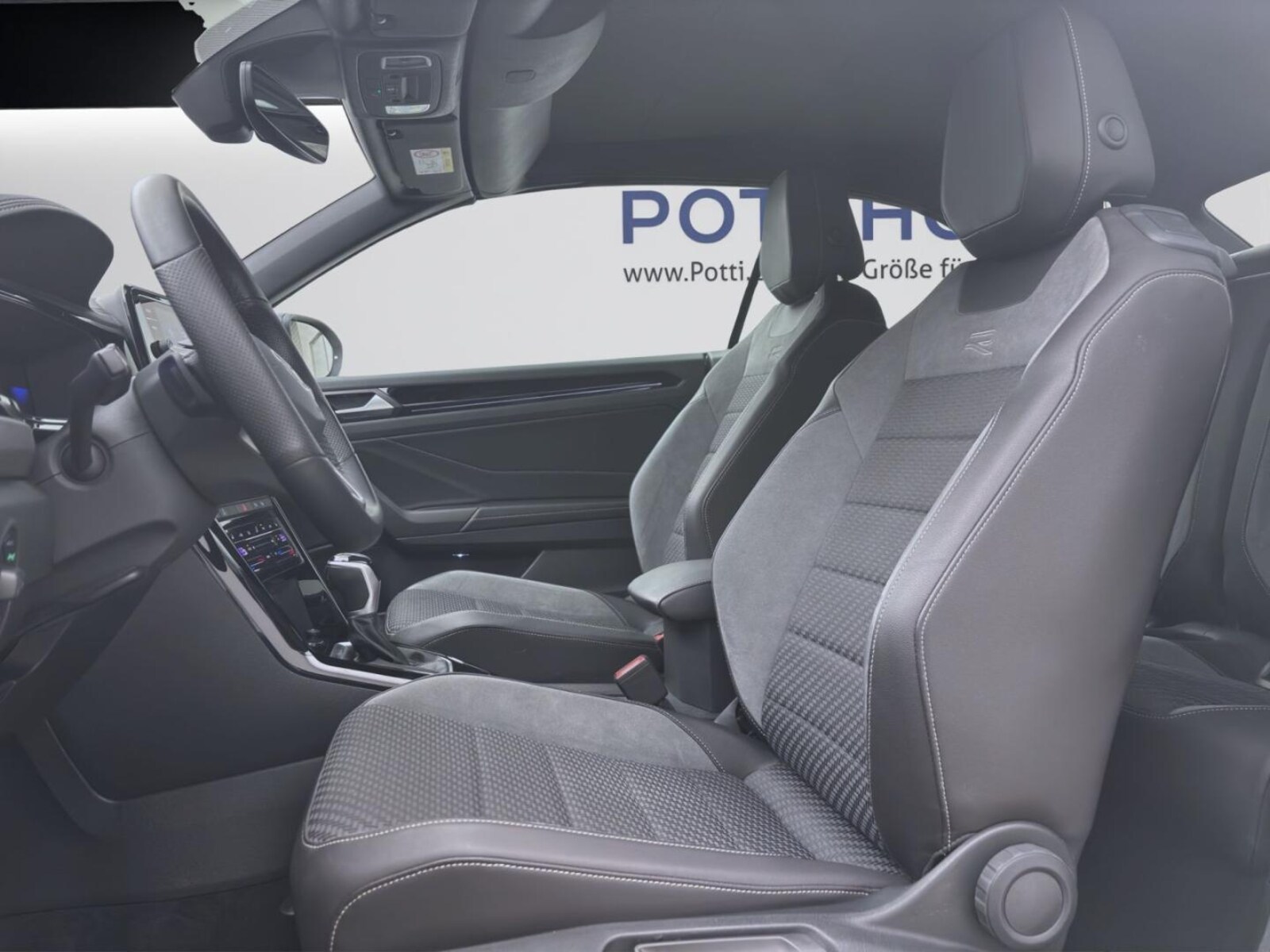 Volkswagen T-Roc Cabriolet – Bild 10
