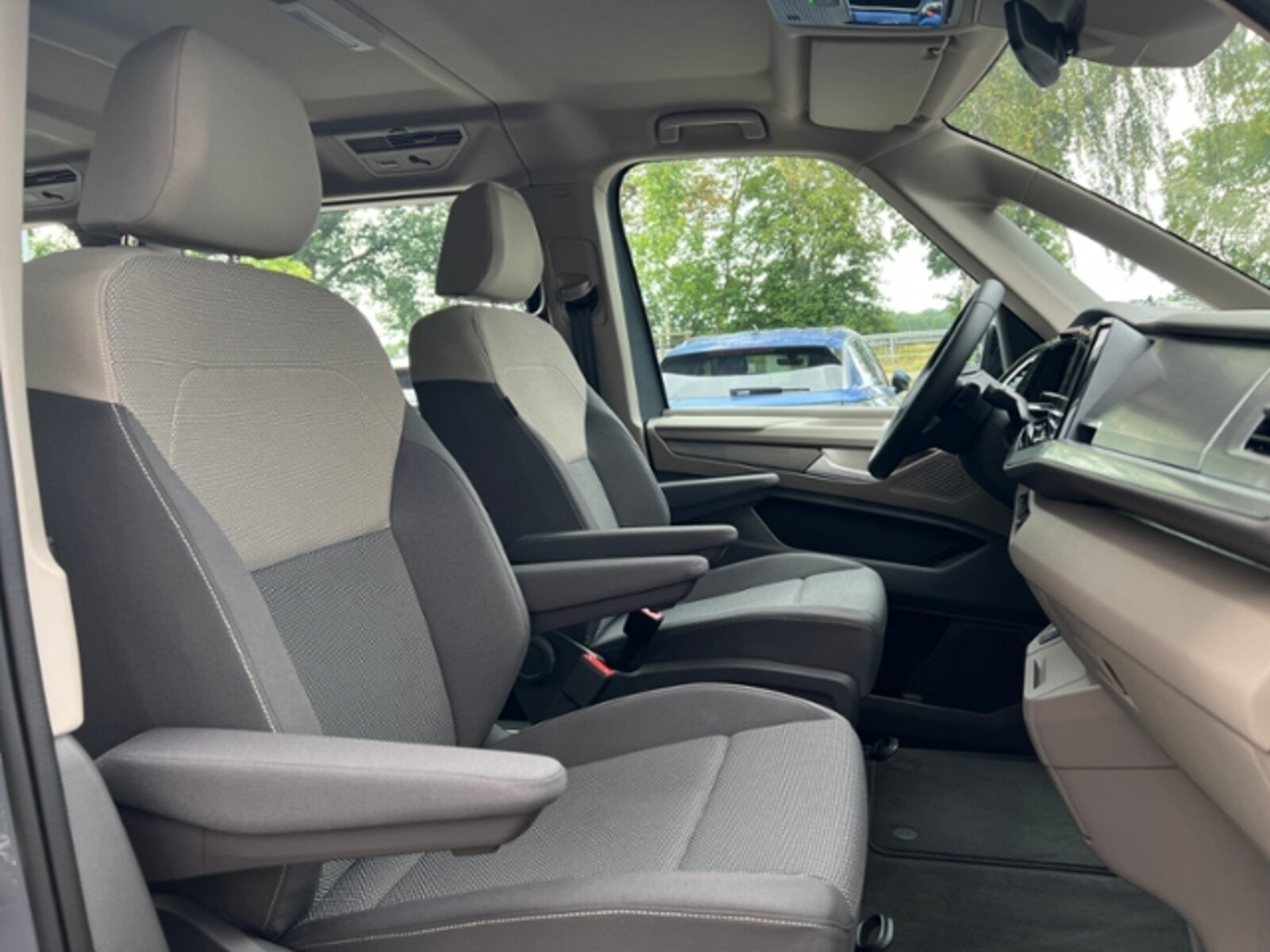 Volkswagen Multivan – Bild 9
