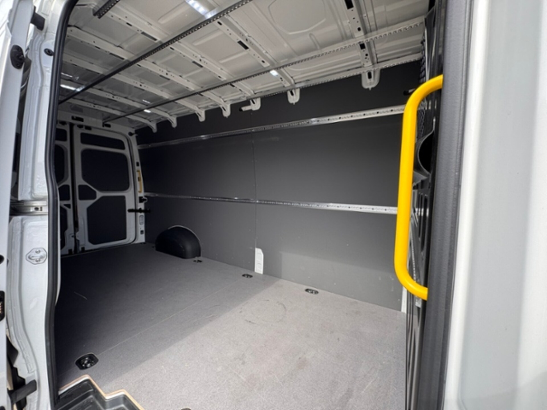 Volkswagen Crafter Kasten langer Radstand
