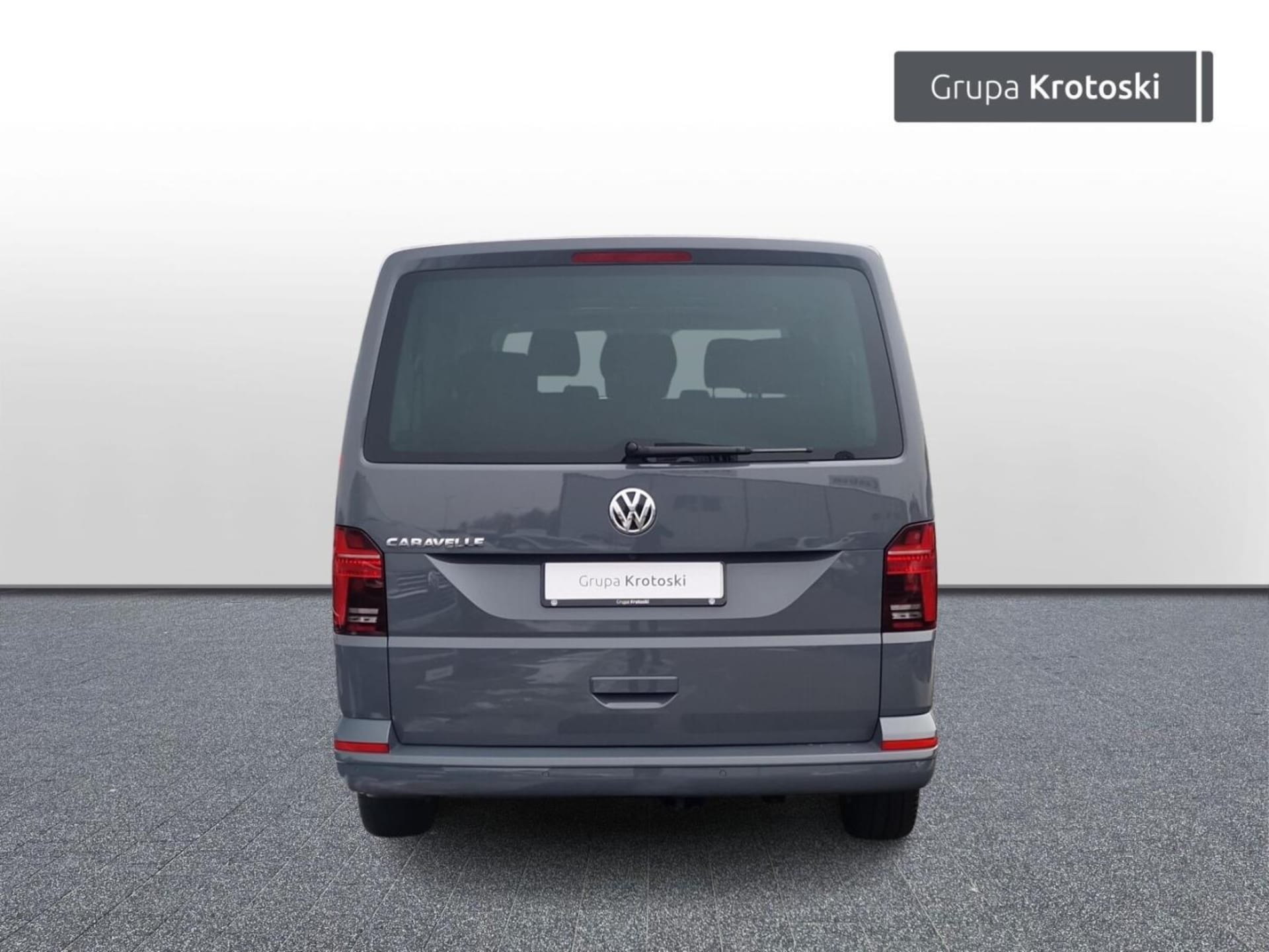 Volkswagen Caravelle 6.1 długi roztaw osi SE
