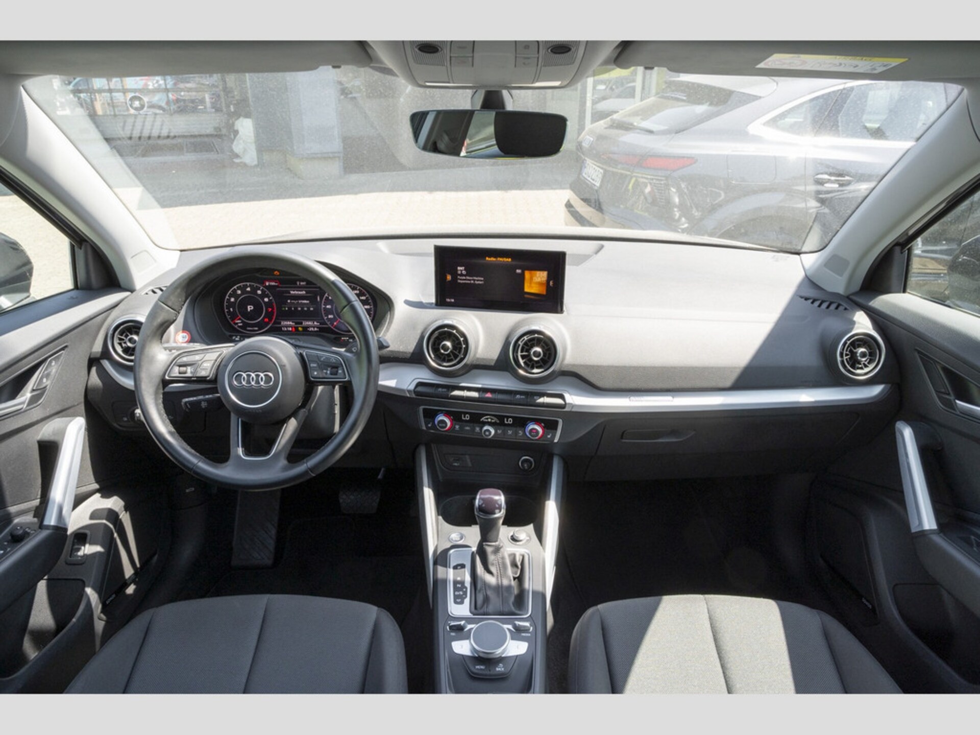 Audi Q2 S line