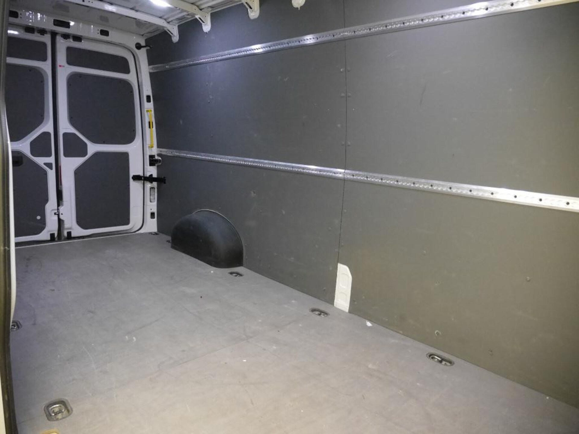 Volkswagen Crafter Kasten langer Radstand
