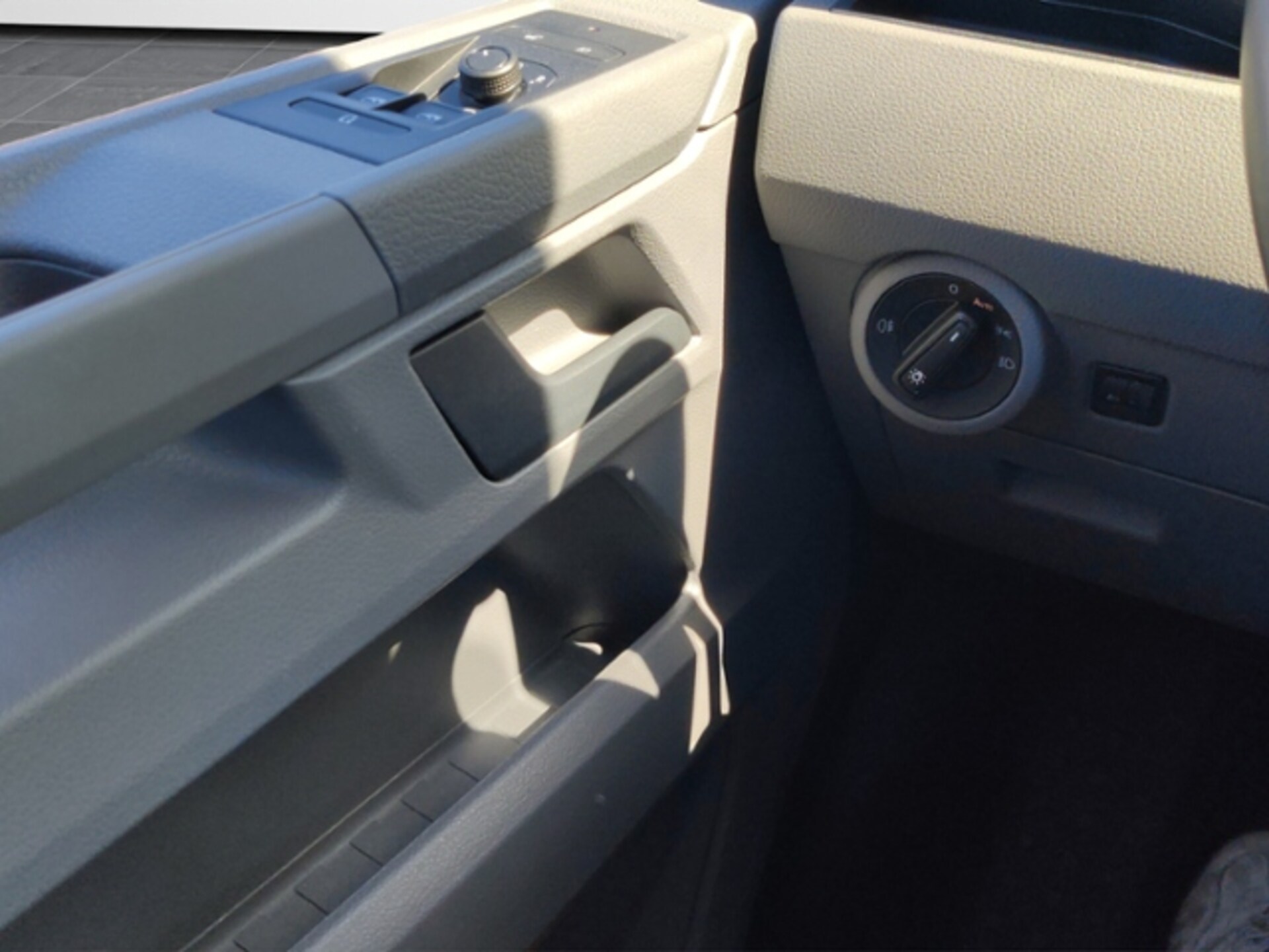 Volkswagen T6.1 Transporter Kombi kurzer Radstand