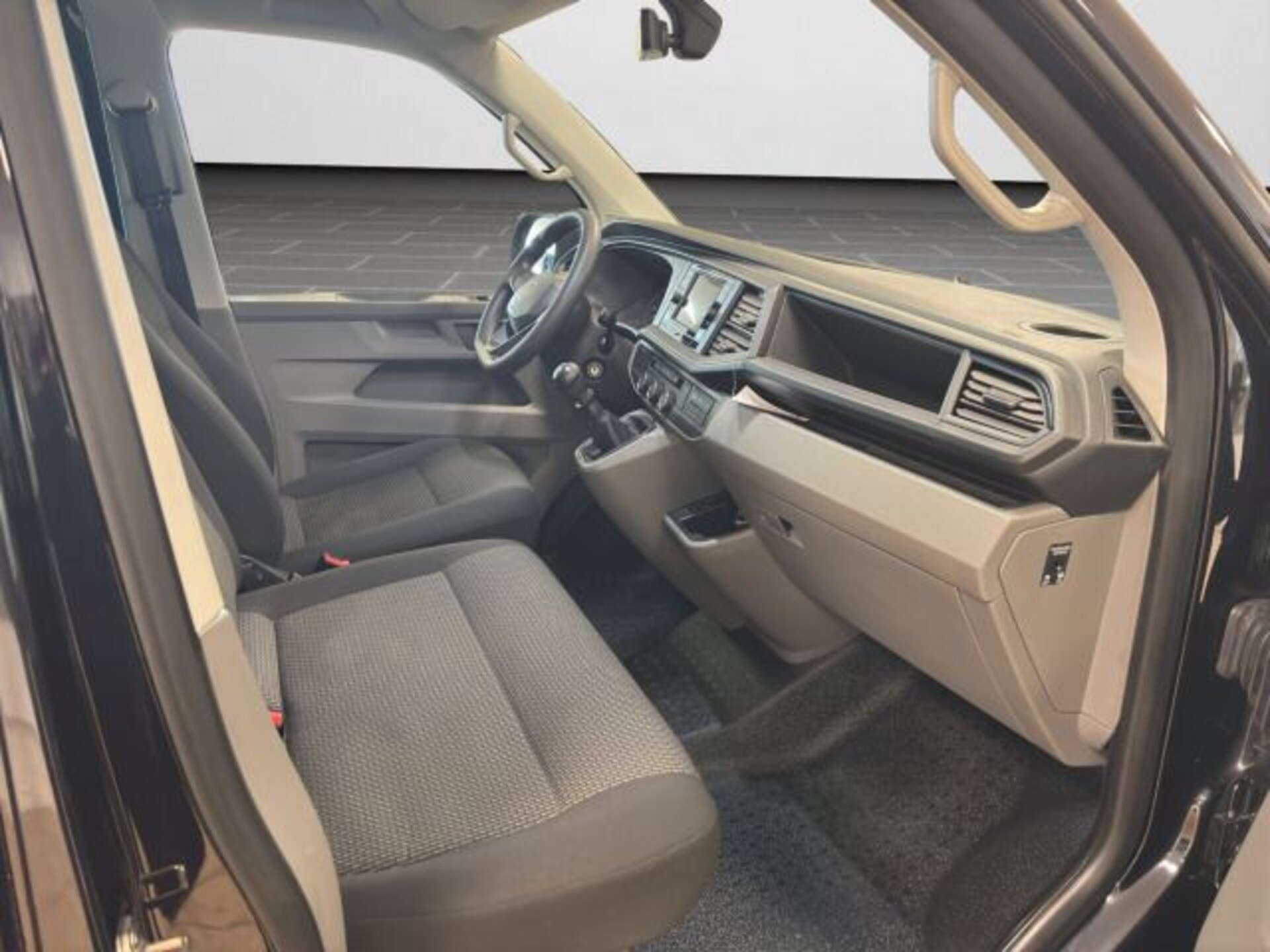Volkswagen T6.1 Transporter Kombi kurzer Radstand