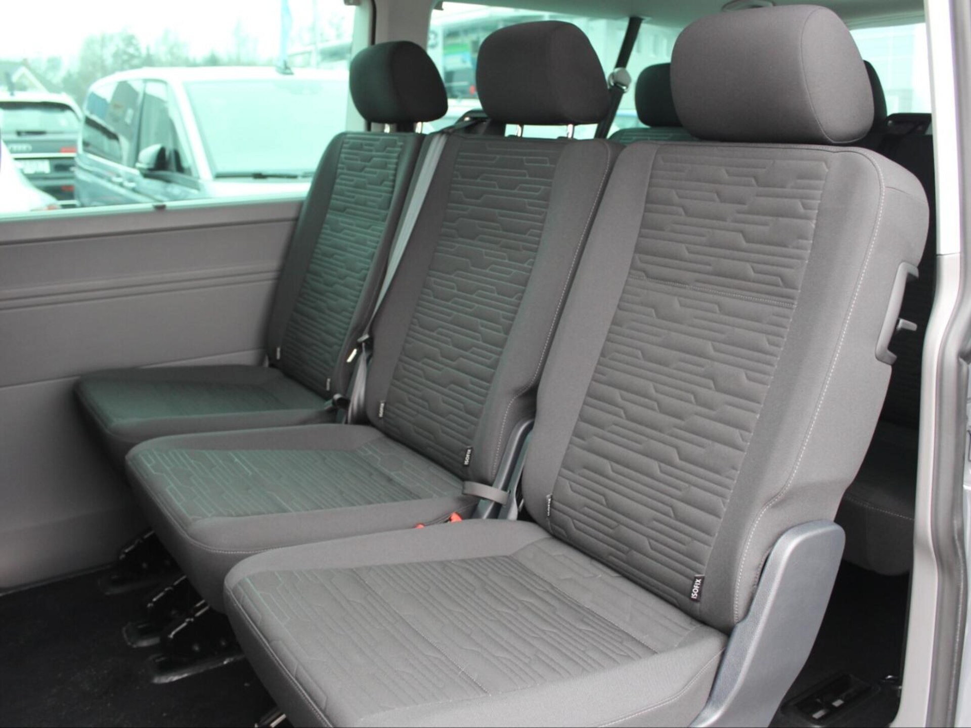 Volkswagen Caravelle 6.1 długi roztaw osi SE