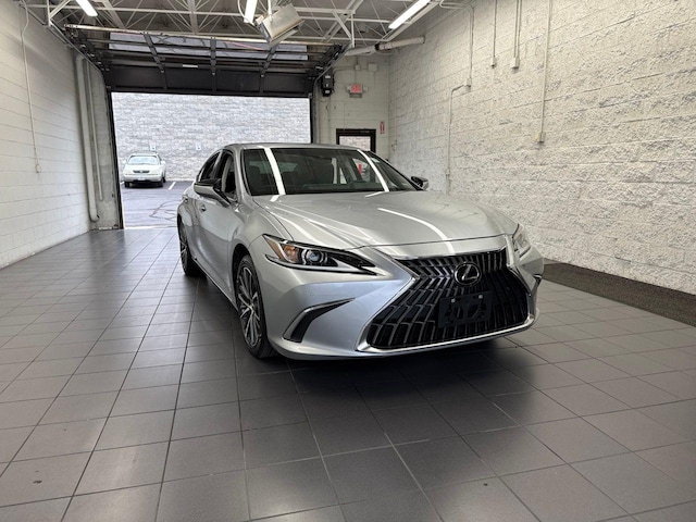 2024 Lexus ES 300h
