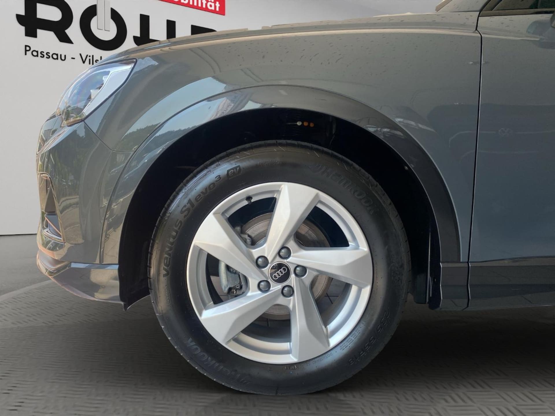 Audi Q3 SUV advanced