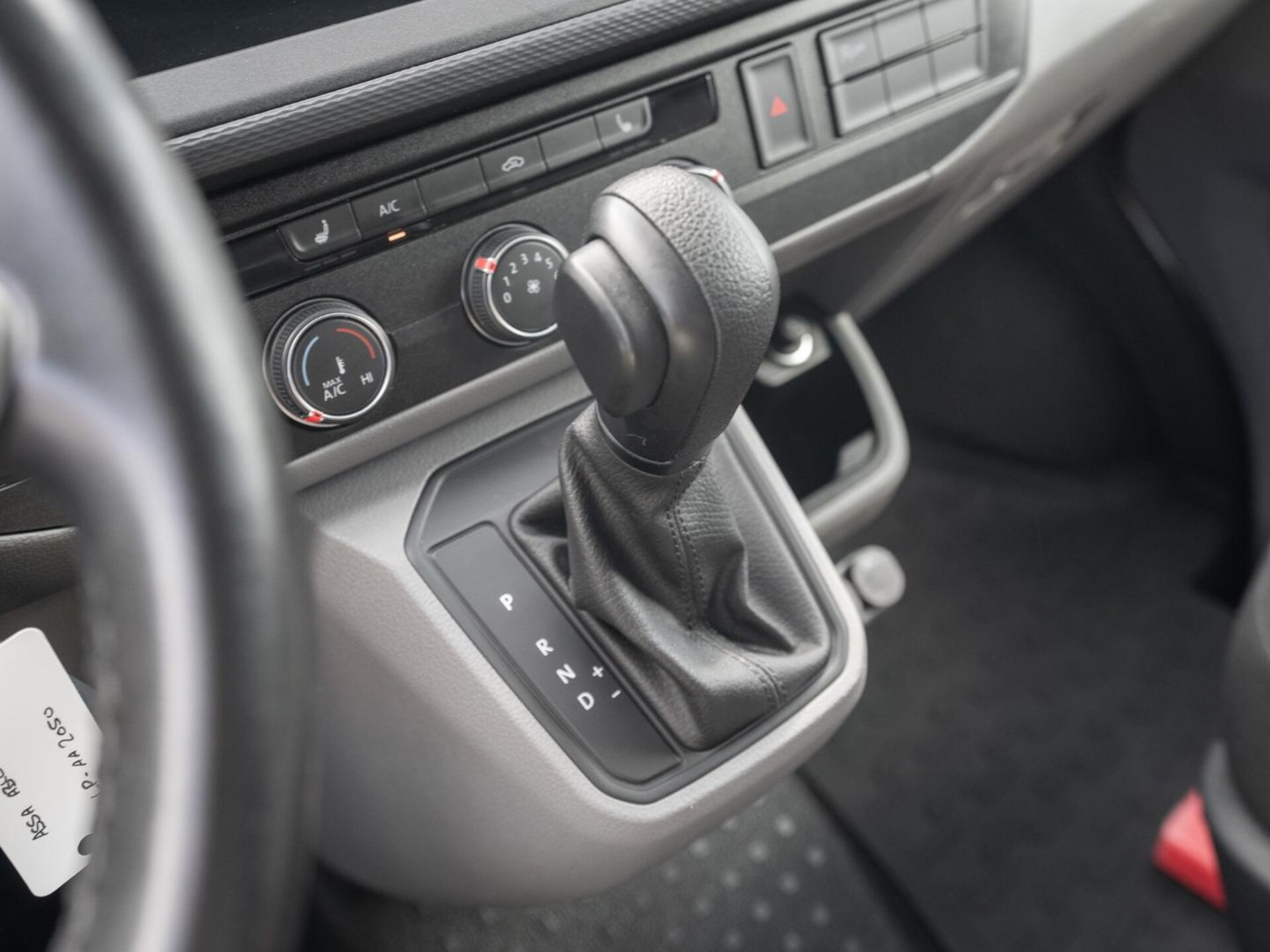 Volkswagen T6.1 Transporter Kasten langer Radstand
