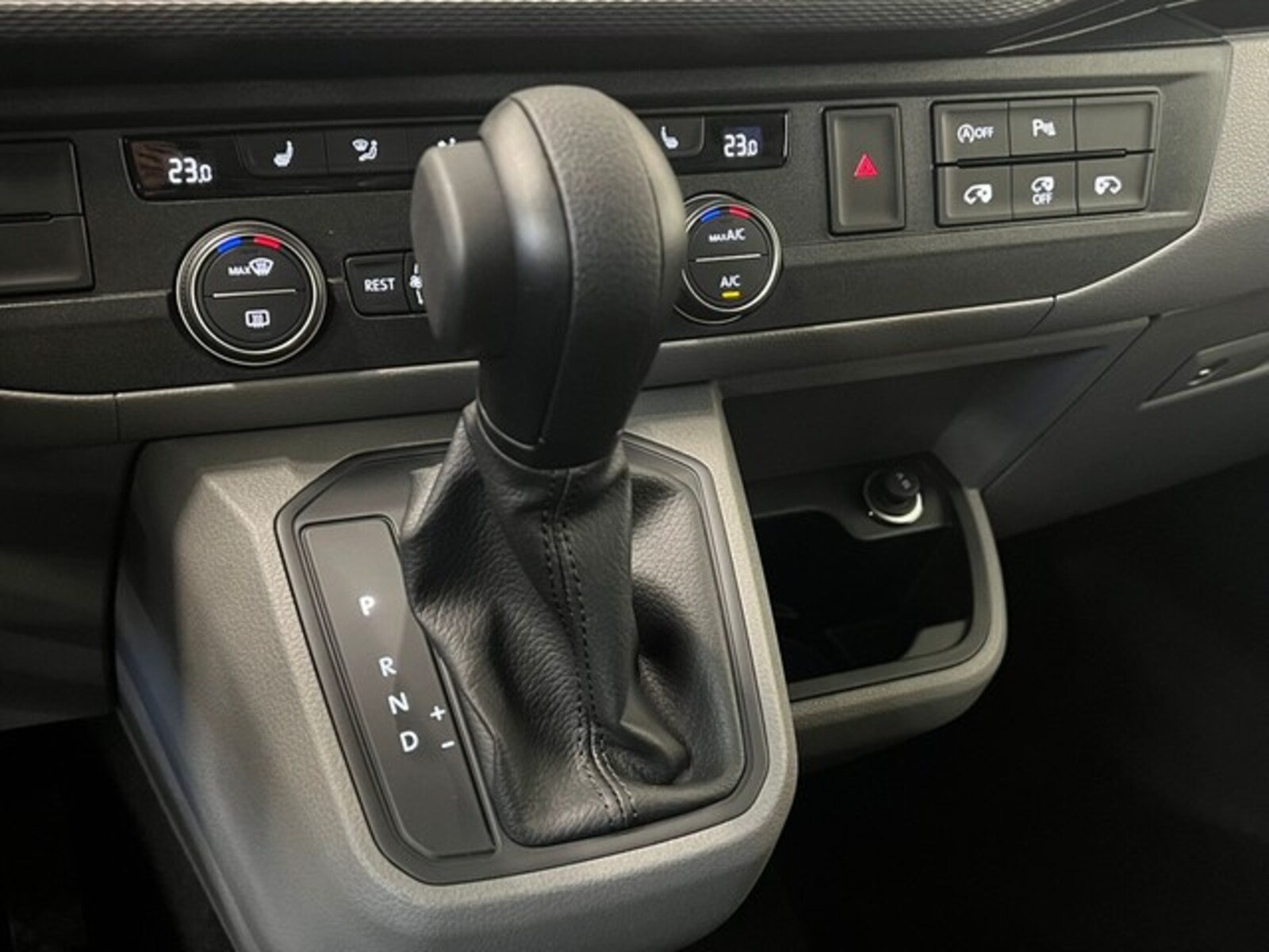Volkswagen T6.1 Caravelle kurzer Radstand – Bild 21