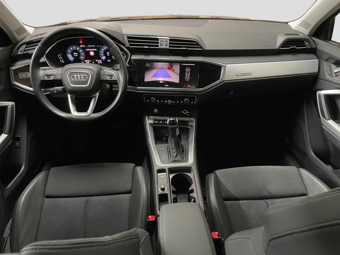 Bild über Audi Q3 advanced 35 TFSI S tronic - für weitere Informationen kontaktieren Sie den Audi Partner