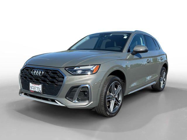 2023 Audi Q5 55 e Premium Plus's photo
