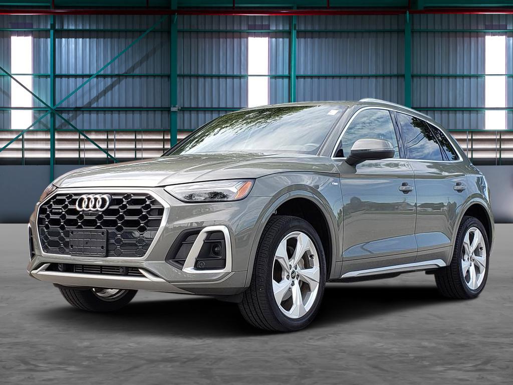 2023 Audi Q5 45 Premium Plus's photo