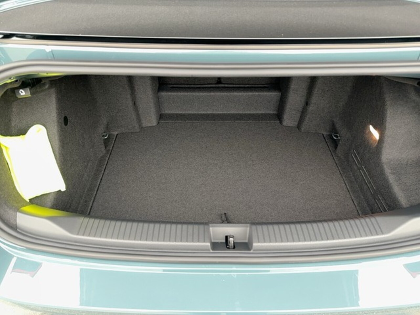 Volkswagen T-Roc Cabriolet – Bild 11