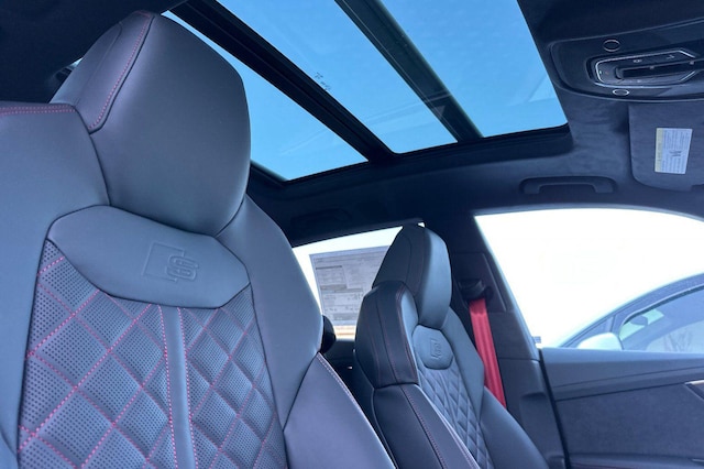 2026 Audi SQ8 Prestige - Photo 16