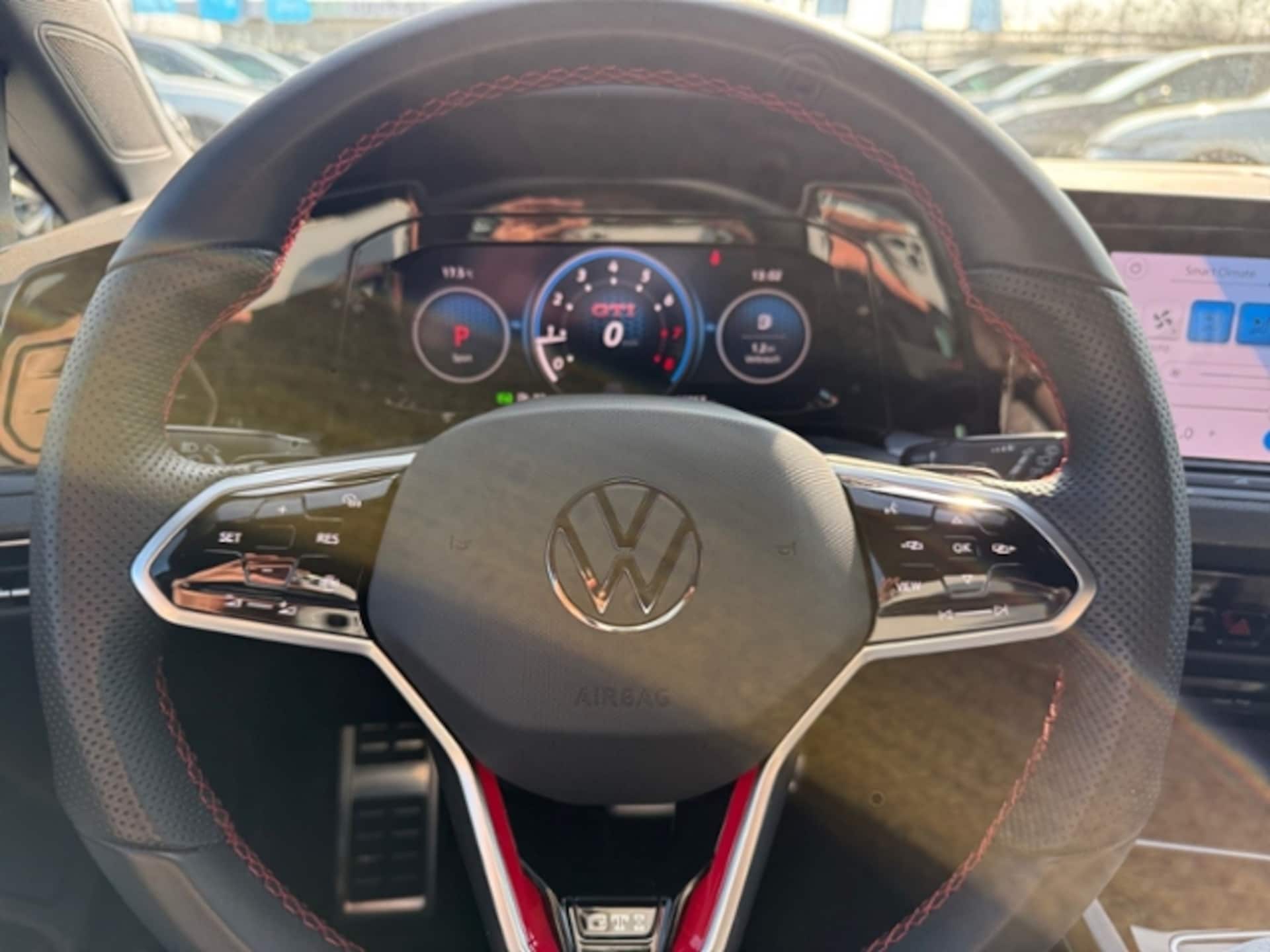 Volkswagen Golf GTI