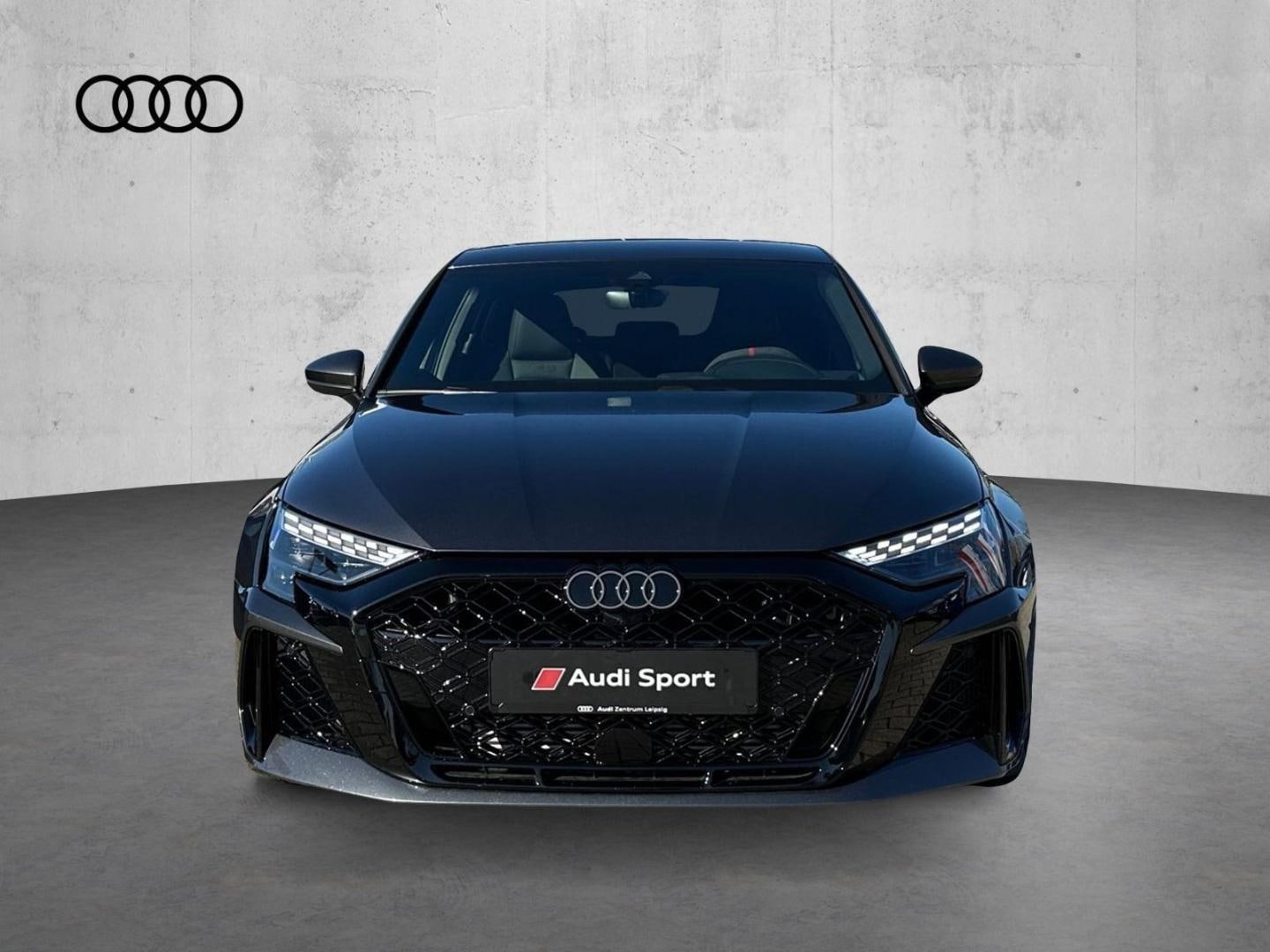 Bild über Audi RS 3 Sportback TFSI quattro S tronic - für weitere Informationen kontaktieren Sie den Audi Partner