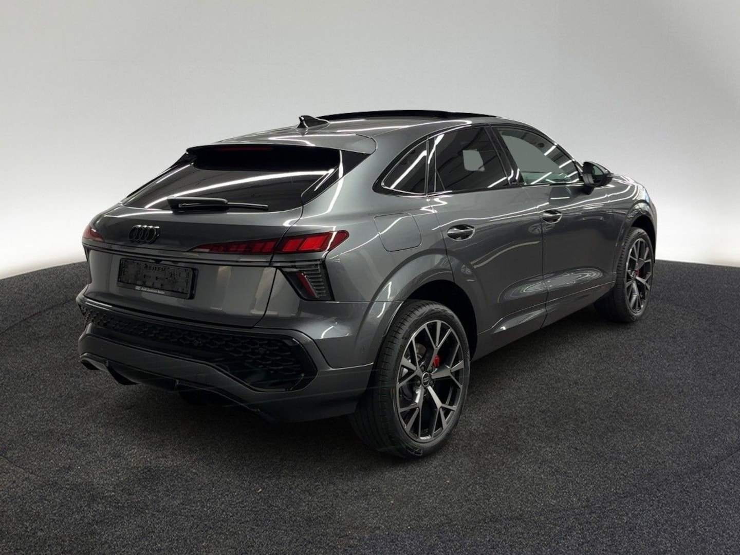 Bild über Audi Q3 Sportback e-hybrid e-hybrid 200 kW S tronic - für weitere Informationen kontaktieren Sie den Audi Partner