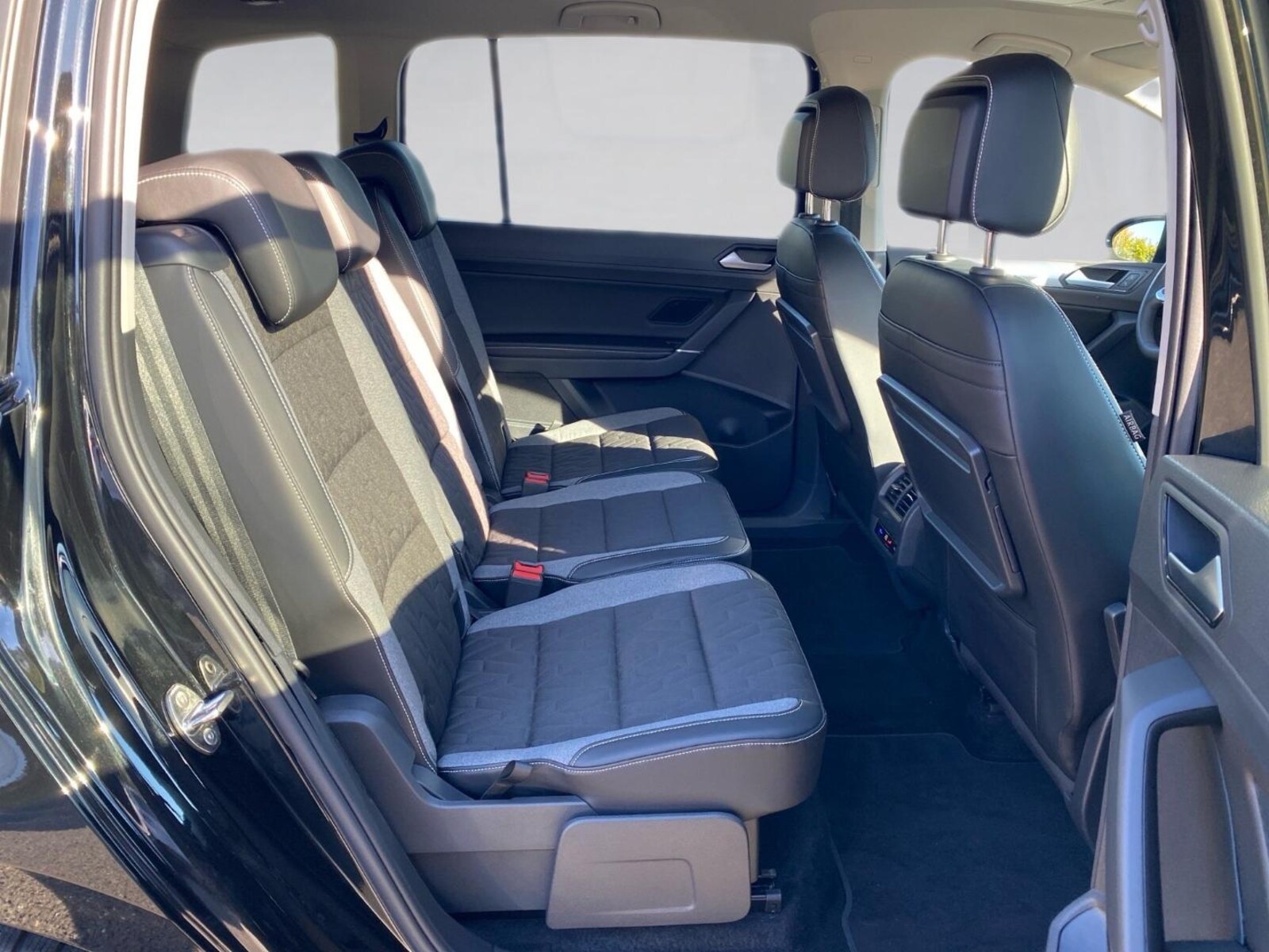 Volkswagen Touran – Bild 11