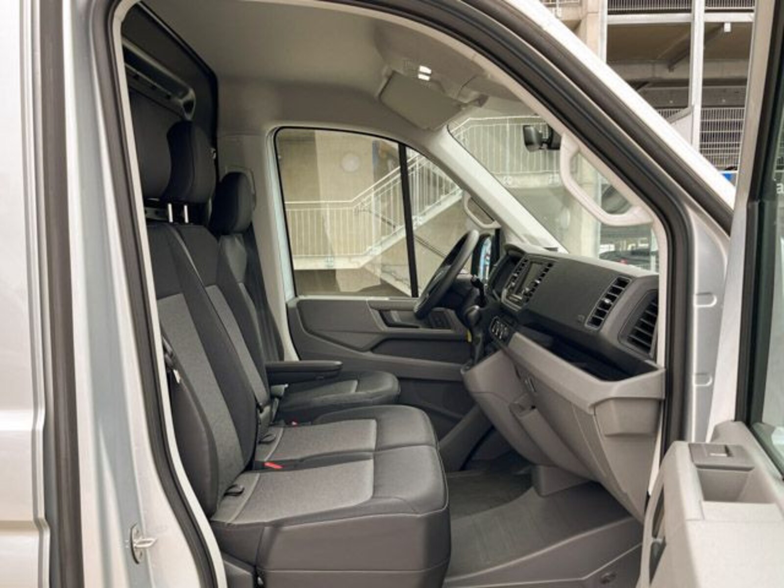 Volkswagen e-Crafter Kastenwagen mittlerer Radstand – Bild 4