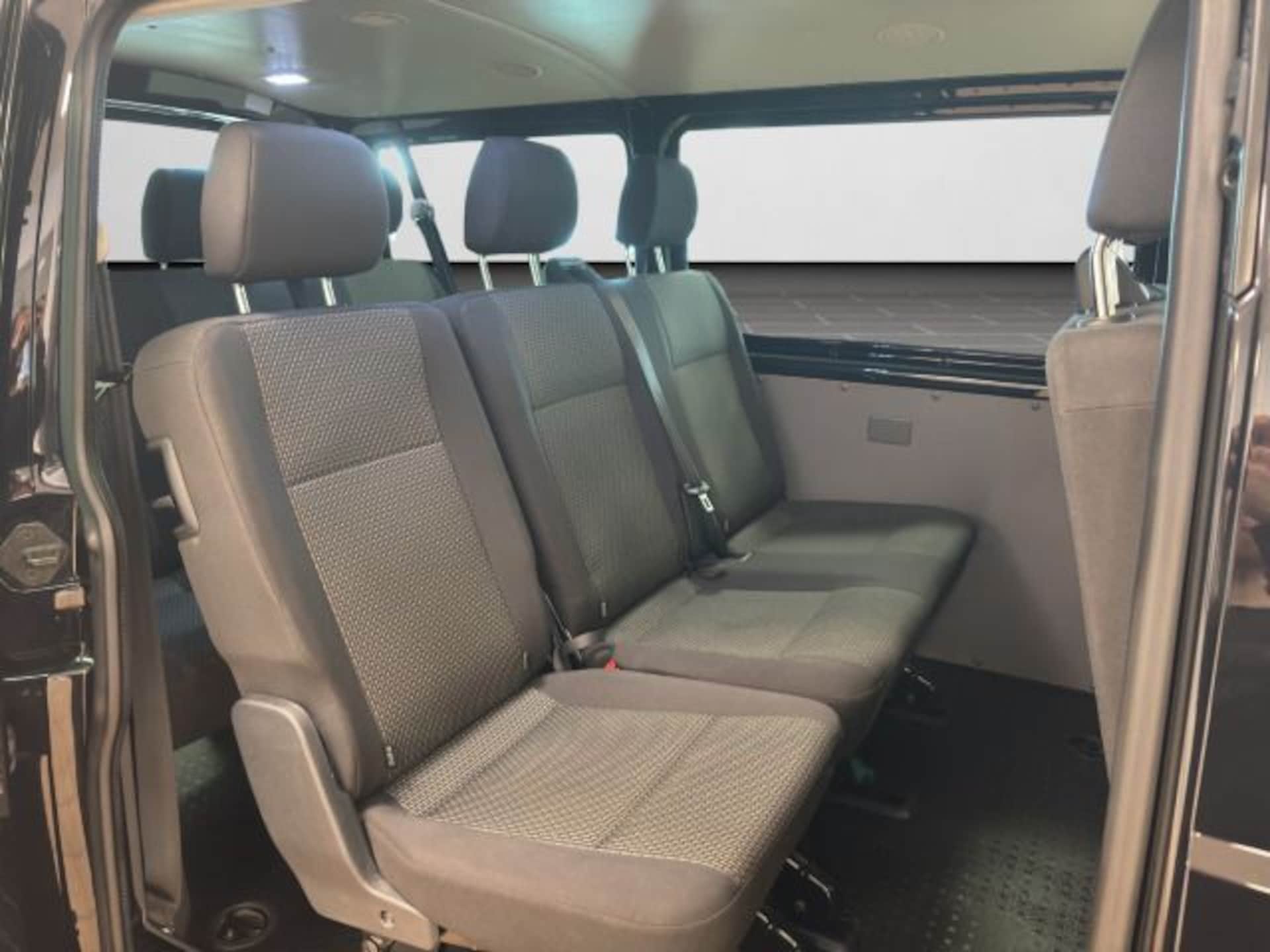 Volkswagen T6.1 Transporter Kombi kurzer Radstand