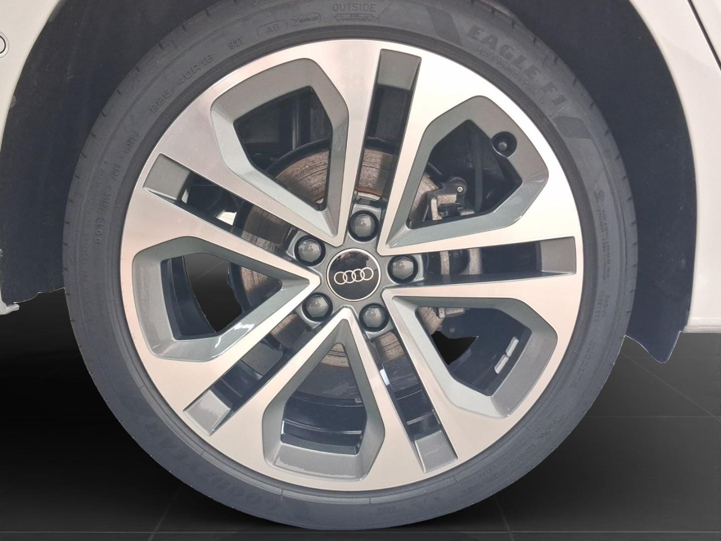 Bild über Audi A3 Sportback TFSI e TFSI e 150 kW S tronic - für weitere Informationen kontaktieren Sie den Audi Partner