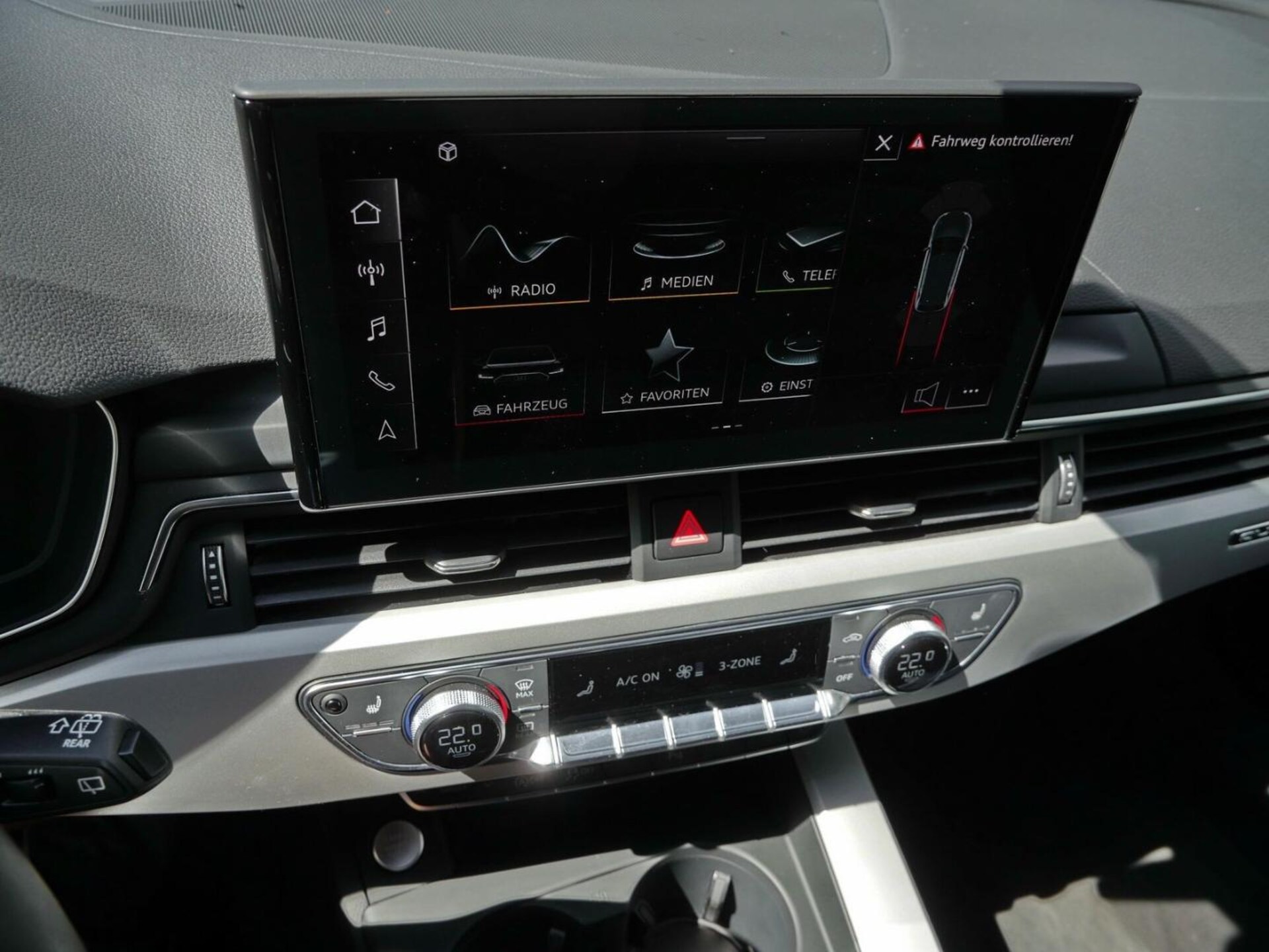 Audi A4 Avant S line