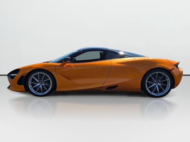 2022 McLaren 720S