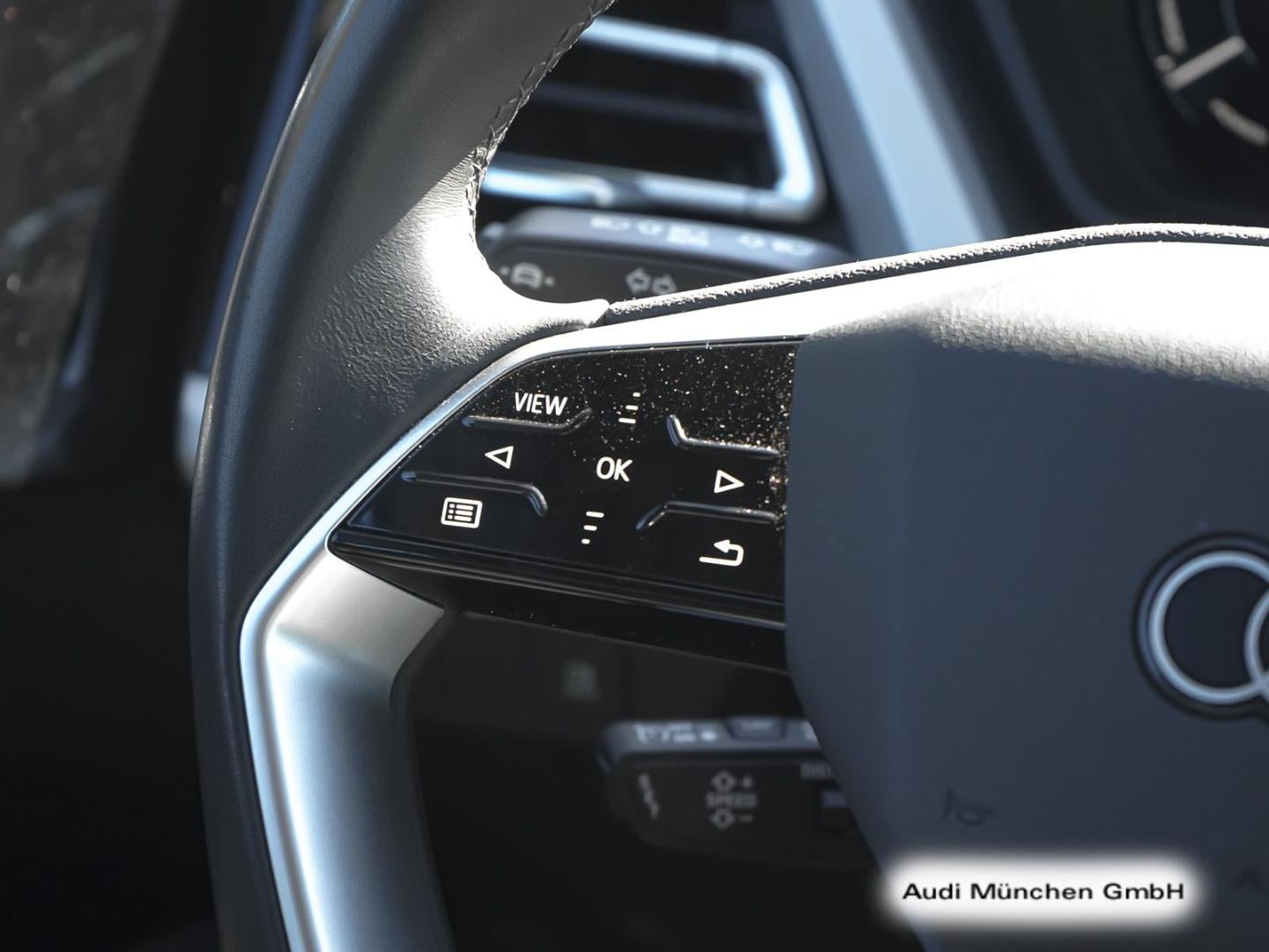 Bild über Audi Q4 e-tron 40 e-tron - für weitere Informationen kontaktieren Sie den Audi Partner