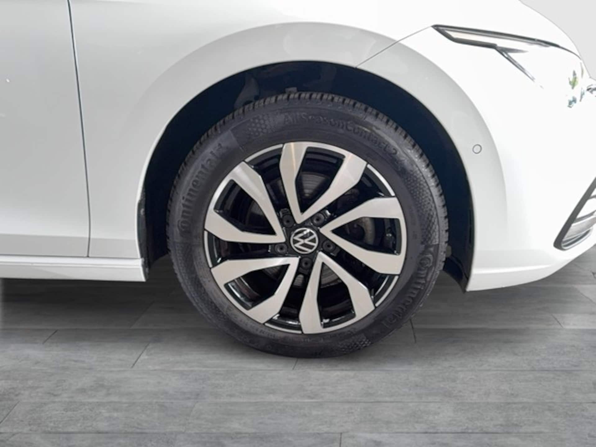 Volkswagen Golf Active