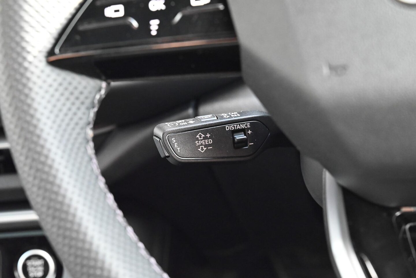 Image about Audi Q5 SUV e-hybrid quattro S tronic