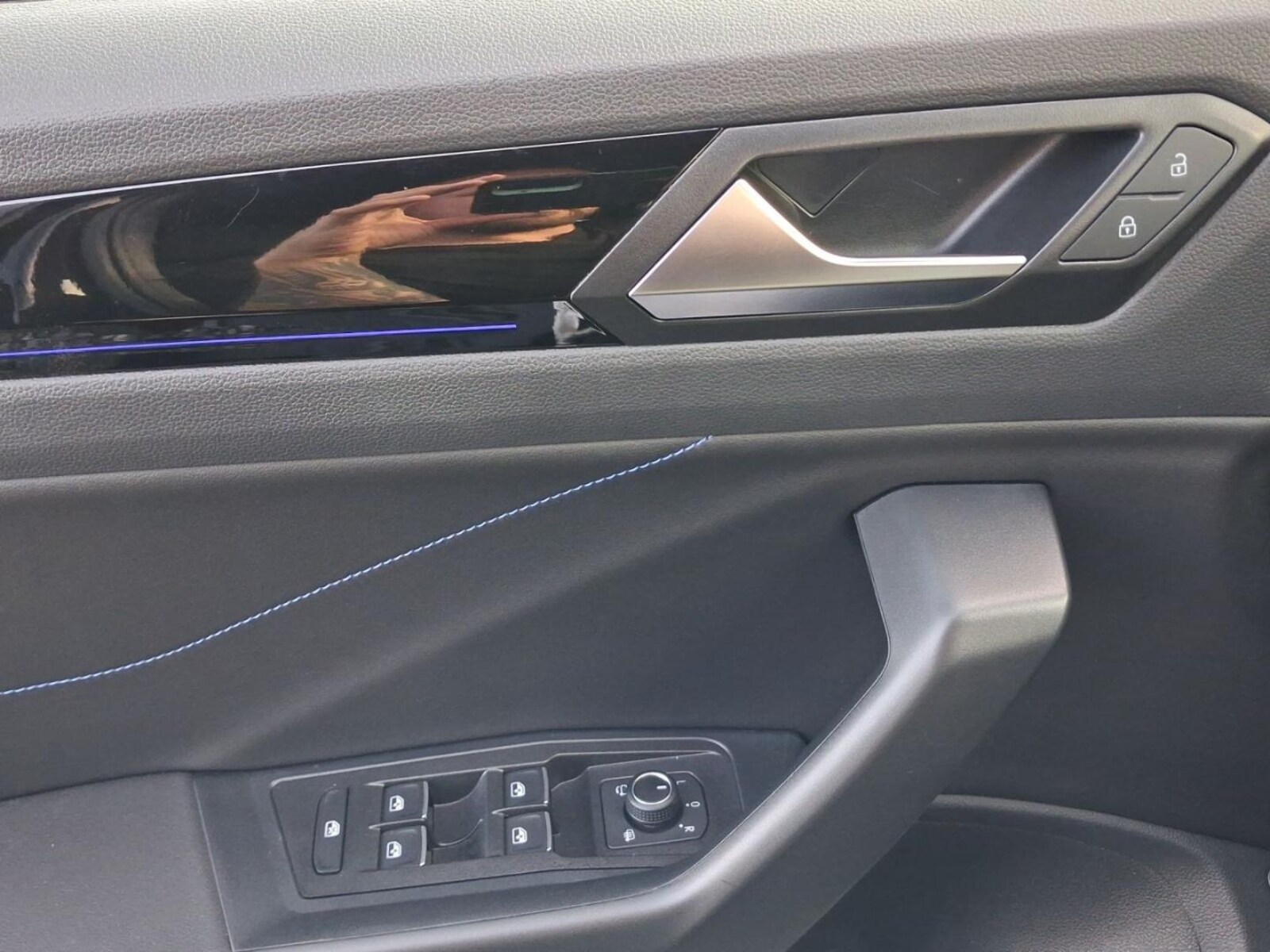 Volkswagen T-Roc – Bild 8